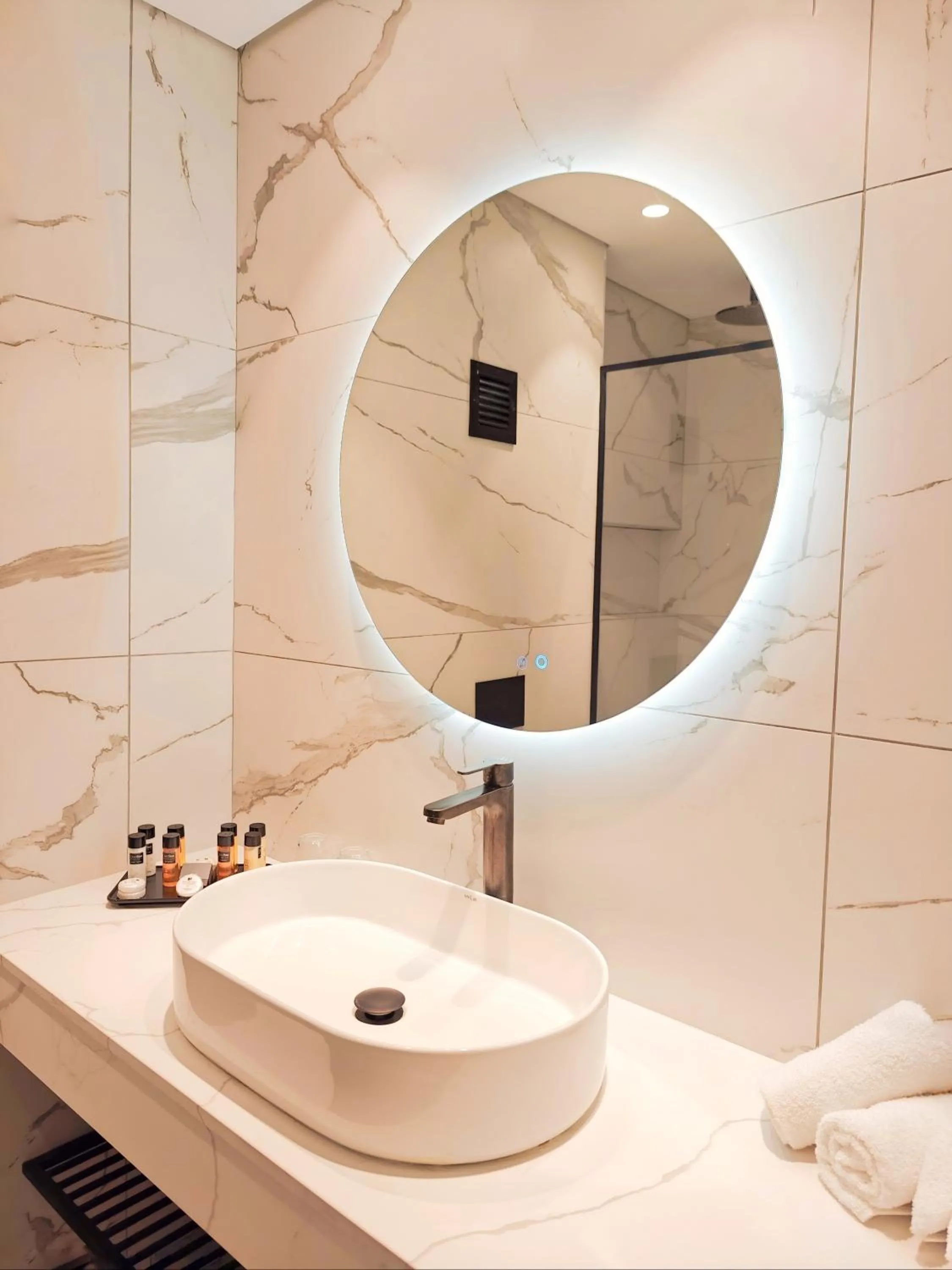 Shalom Jerusalem Hotel