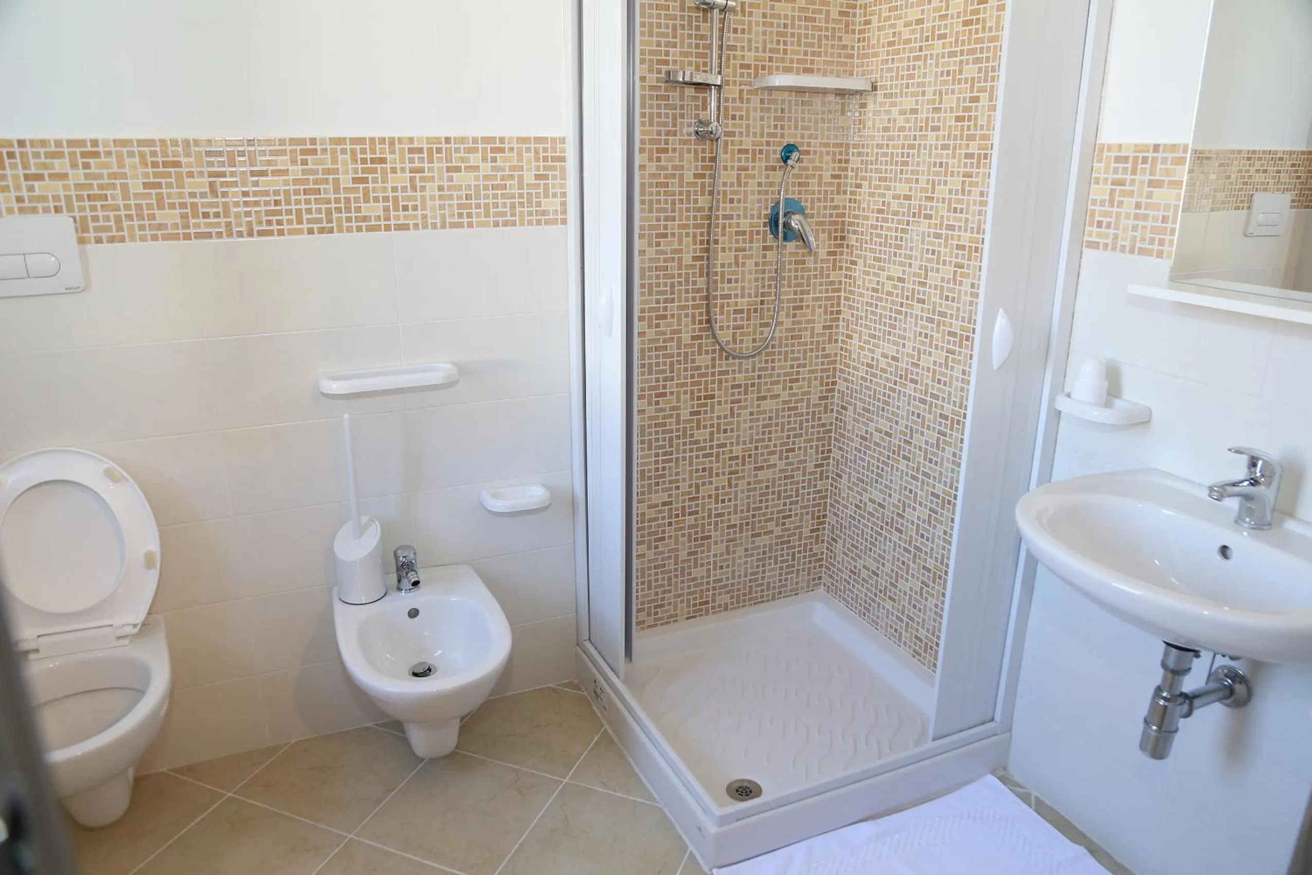 Bathroom in Solandra Affittacamere