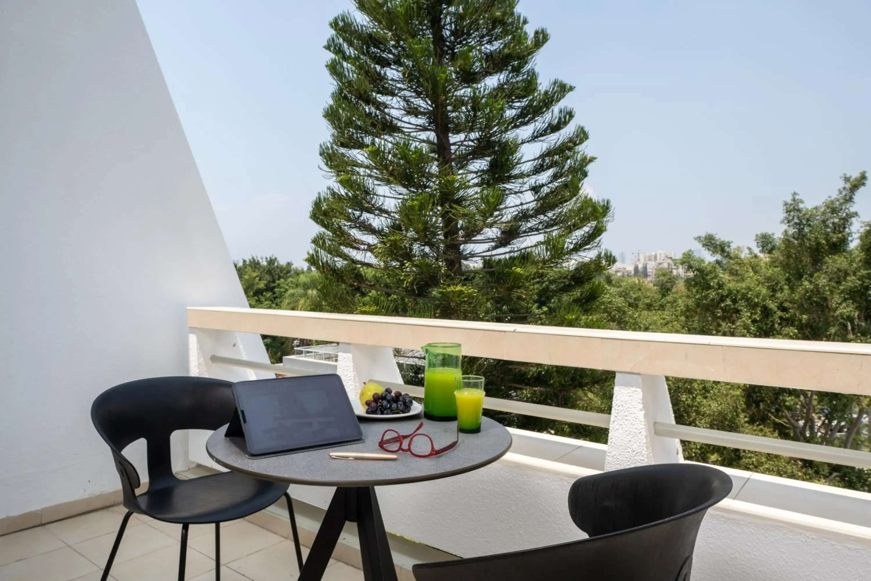 Business Room with Balcony - single occupancy in Kfar Maccabiah Business & Sport Hotel Business Room with Balcony - single occupancy in Kfar Maccabiah Business & Sport Hotel