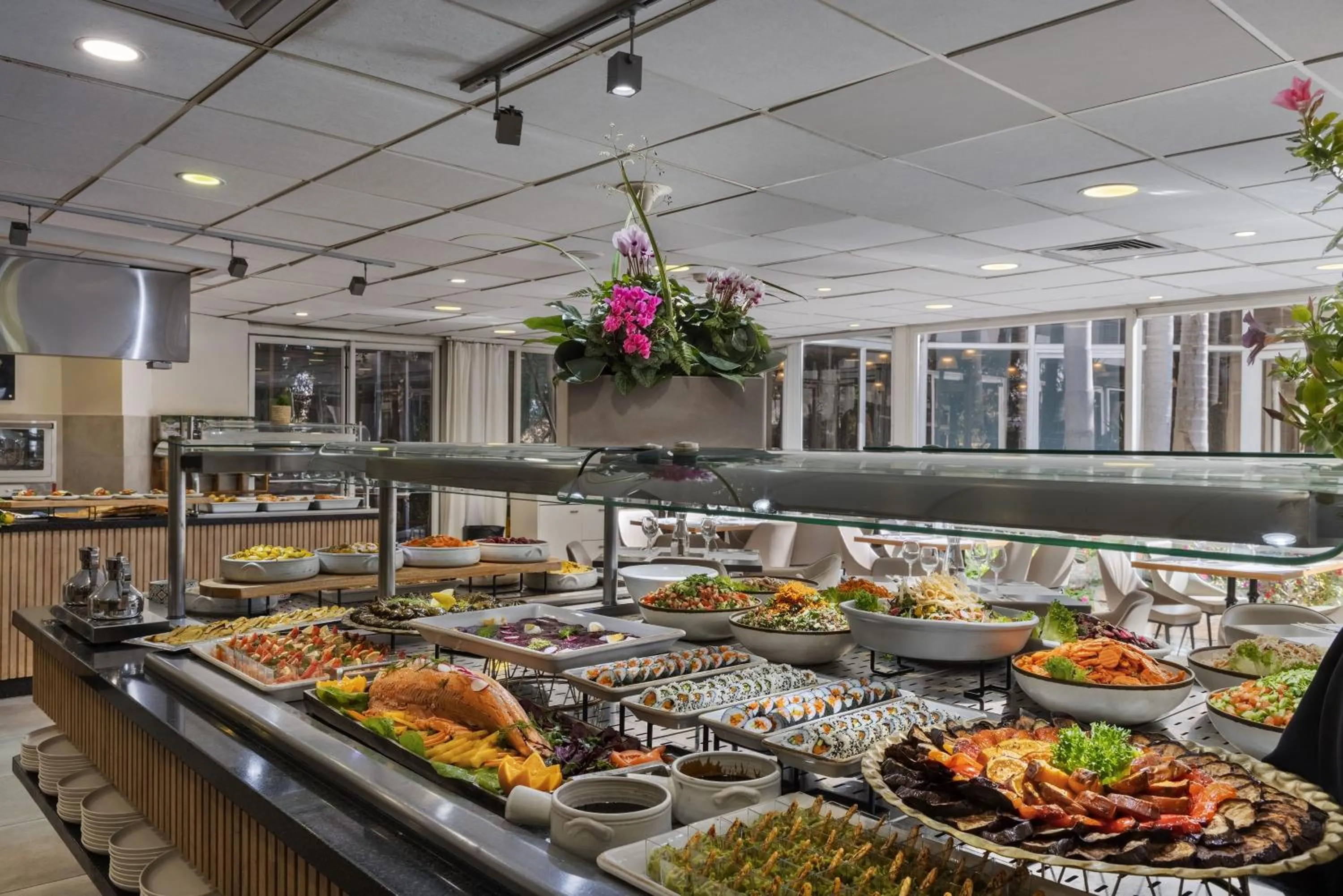 Food and drinks in Kfar Maccabiah Business & Sport Hotel