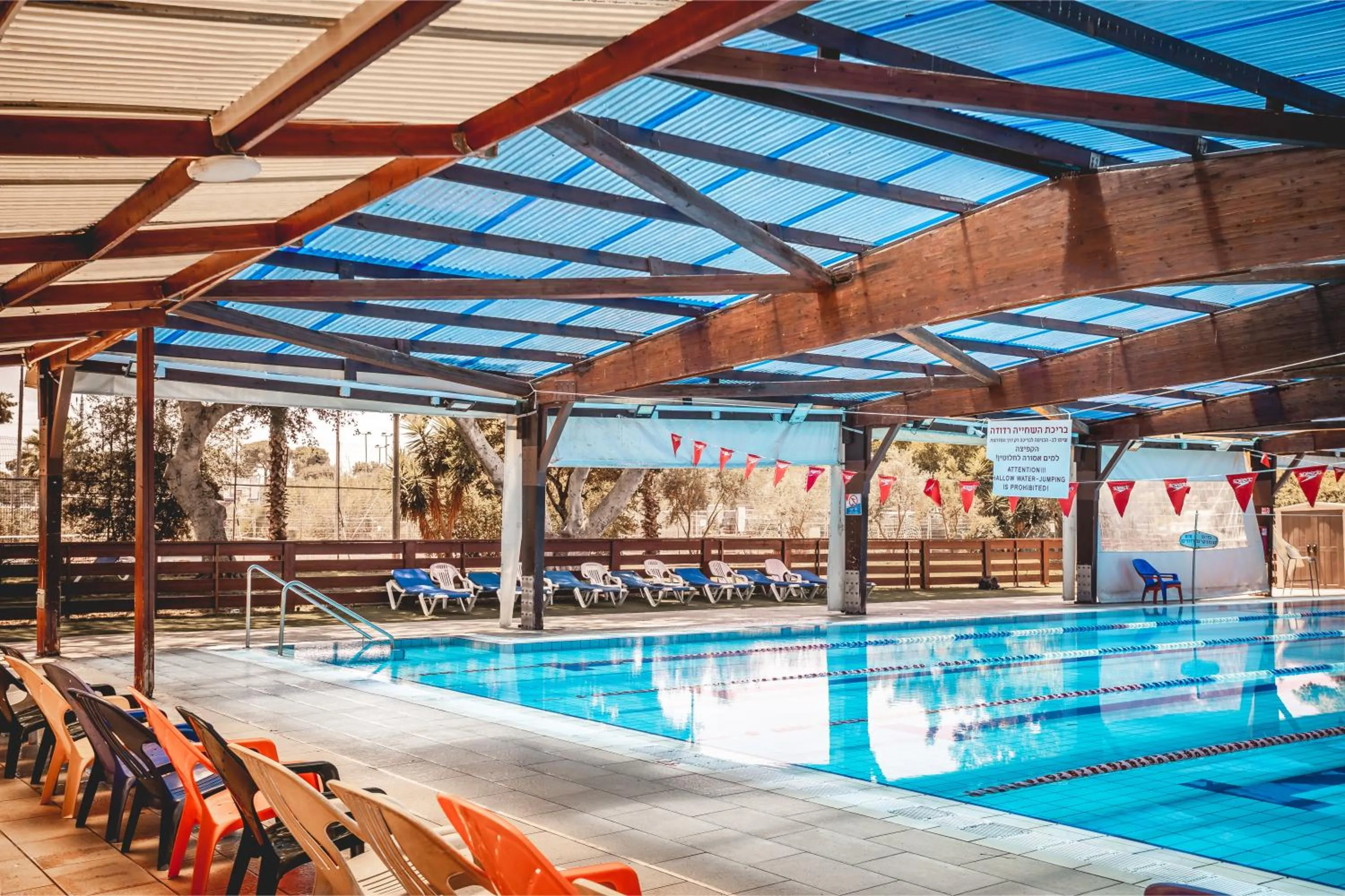Swimming pool in Kfar Maccabiah Business & Sport Hotel