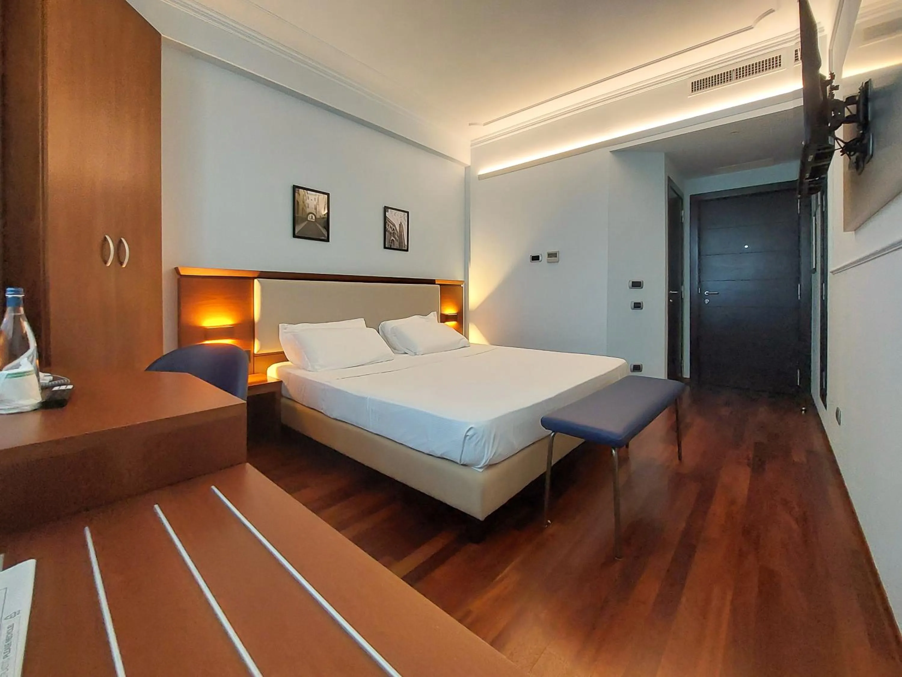 Bed in Dado Hotel International