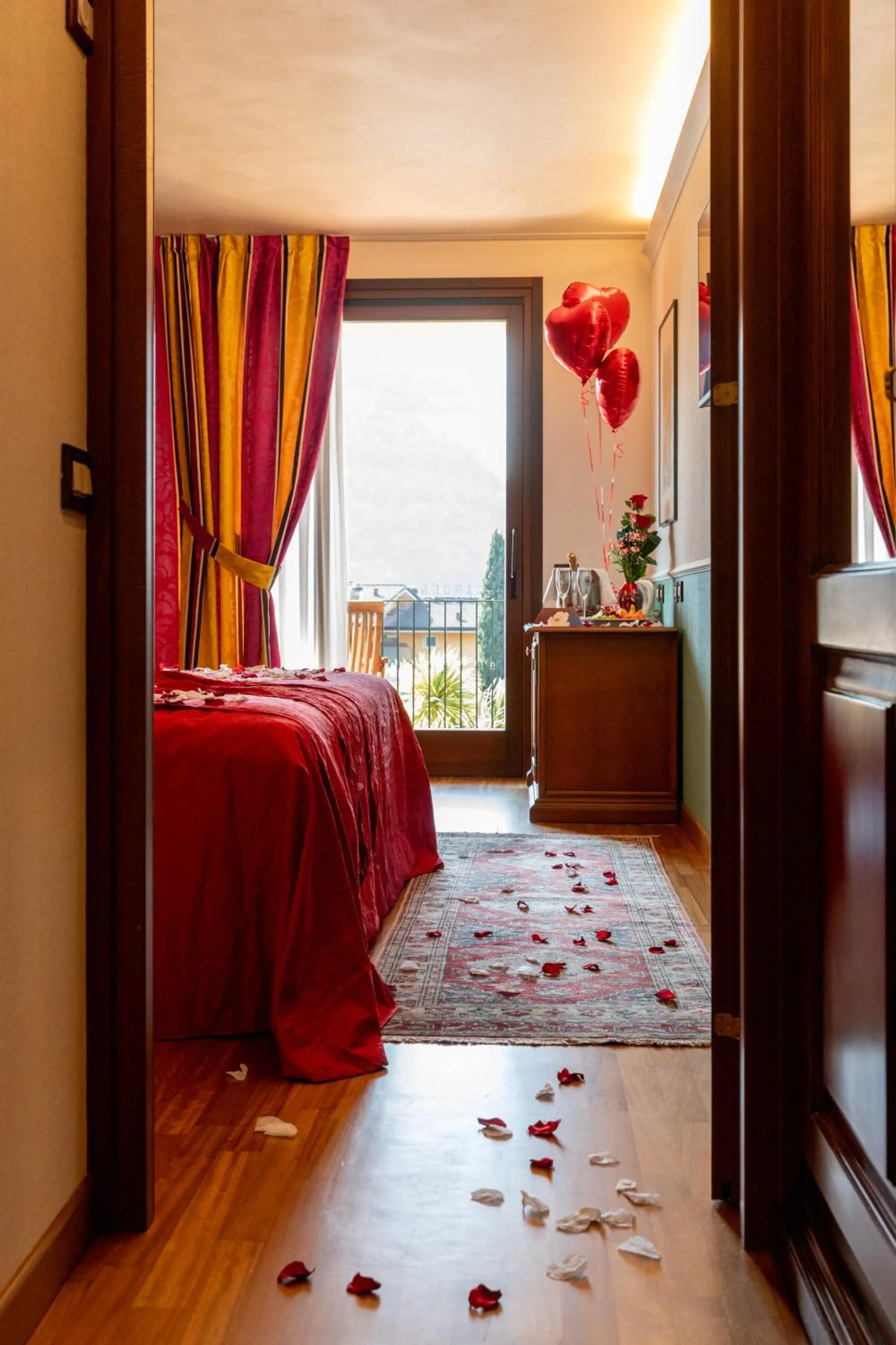 Bedroom, Bed in Villa Madrina Lovely and Dynamic Hotel