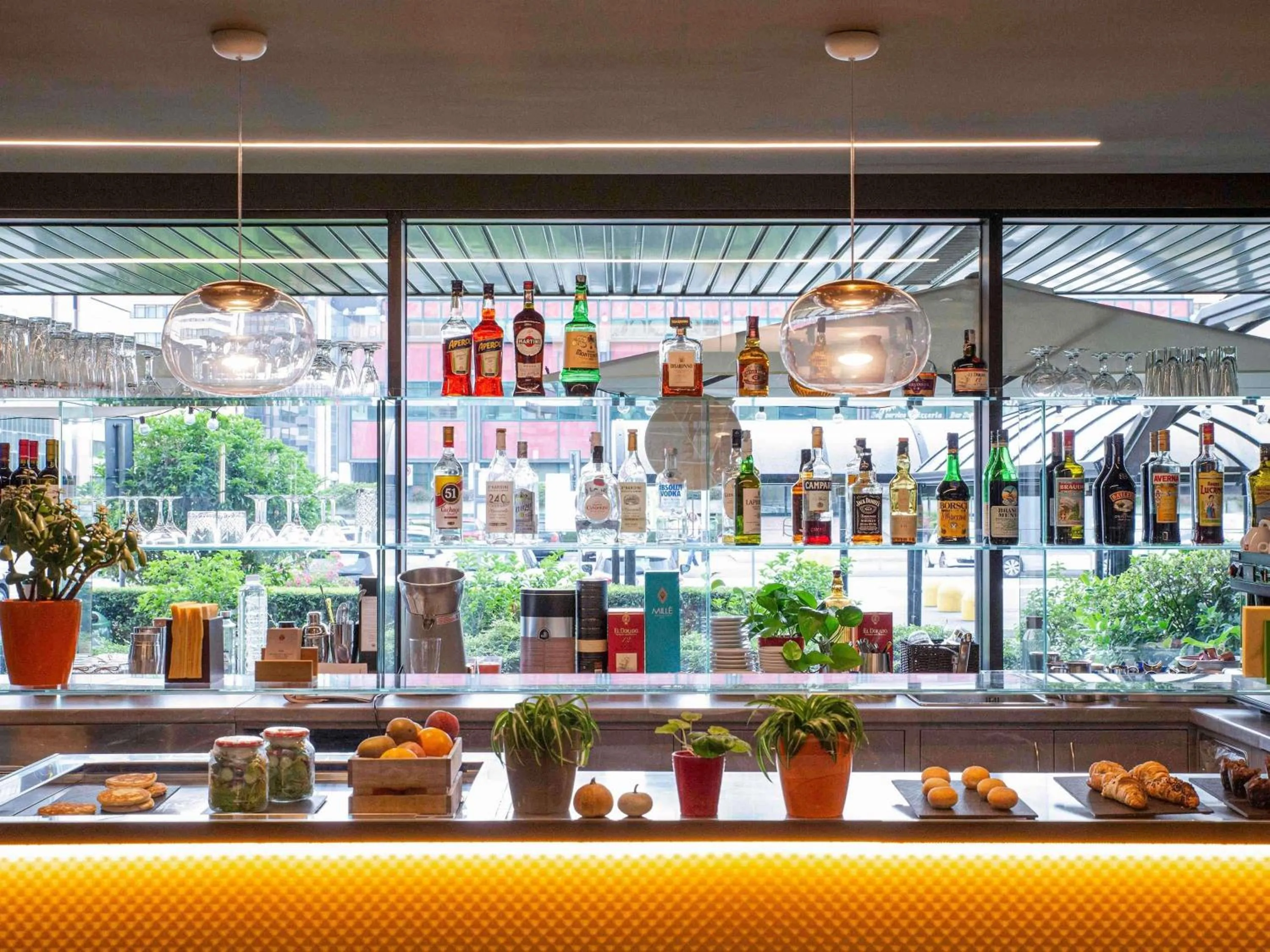 Lounge or bar in Mercure Milano Agrate Brianza