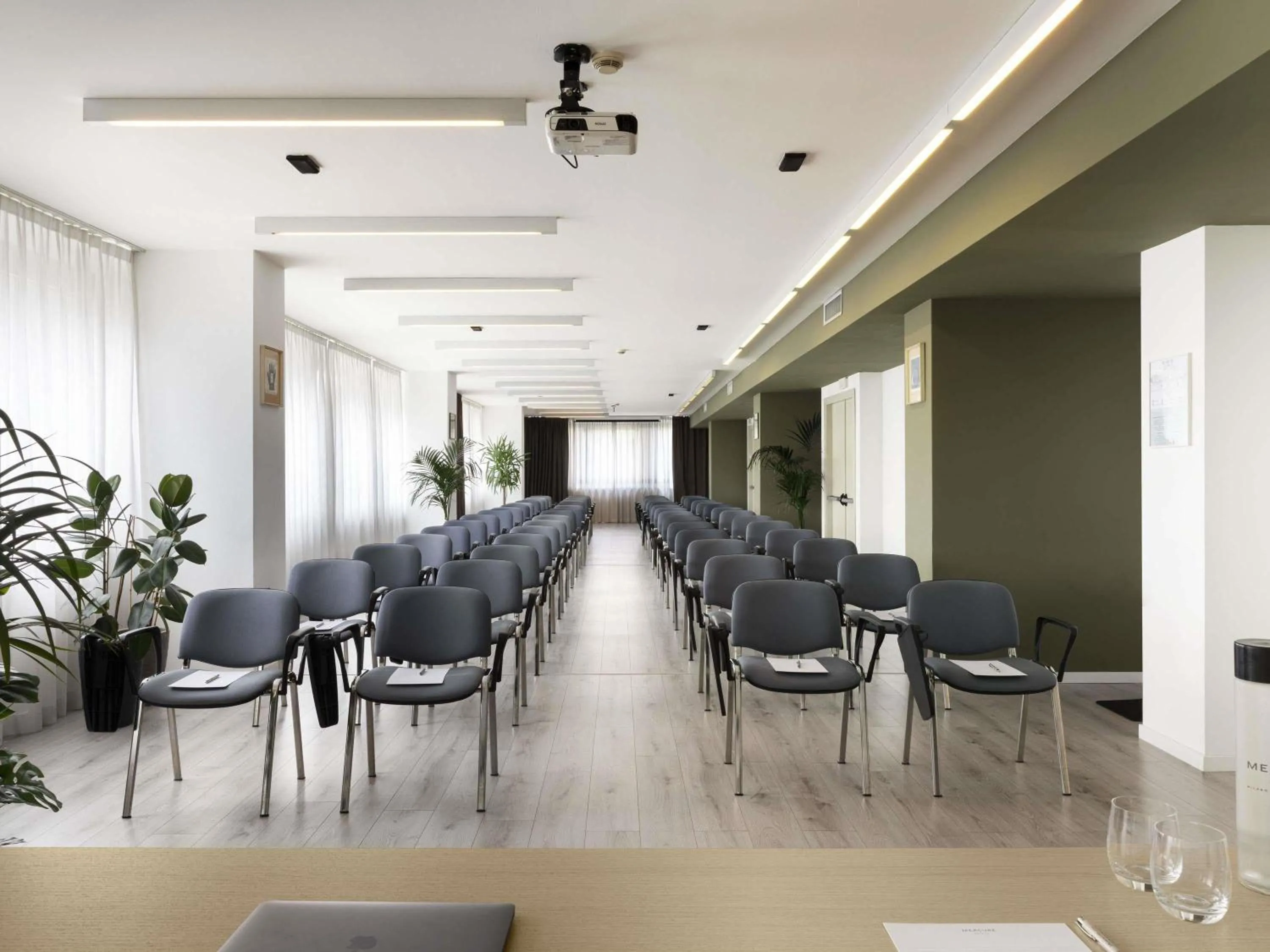 Property building in Mercure Milano Agrate Brianza