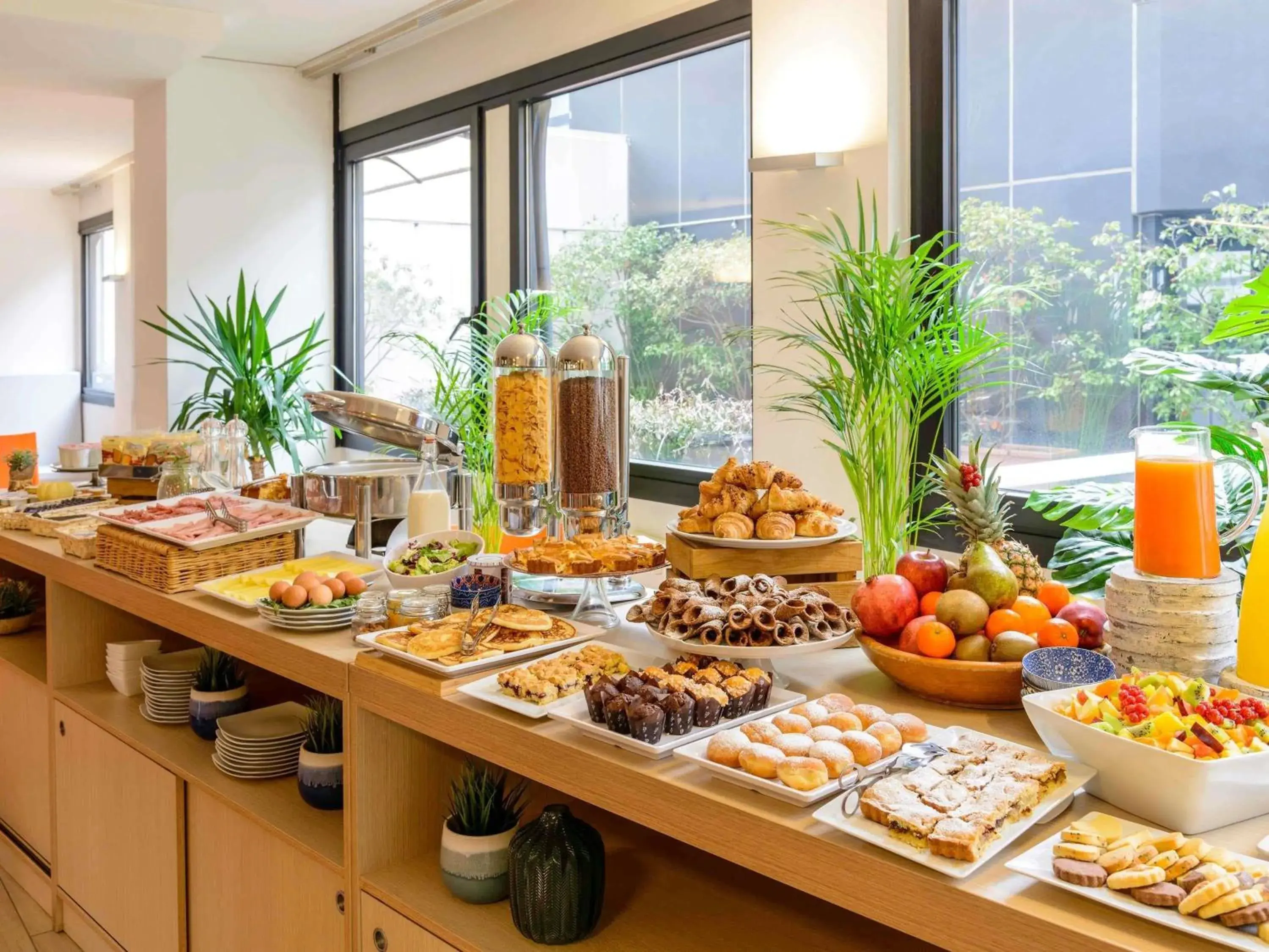 Property building in Mercure Milano Agrate Brianza Property building in Mercure Milano Agrate Brianza