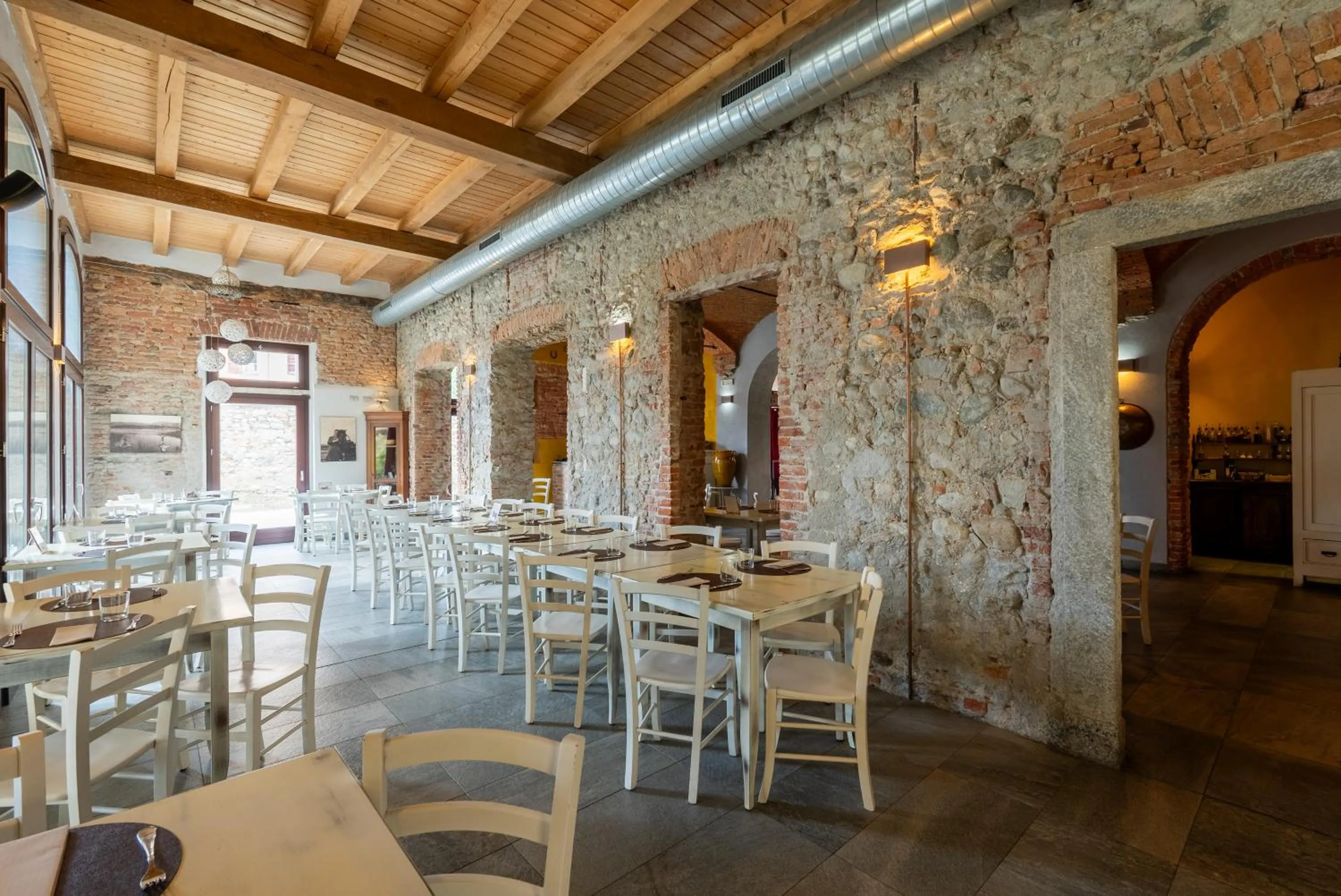 Restaurant/places to eat in Hotel Villa Borghi