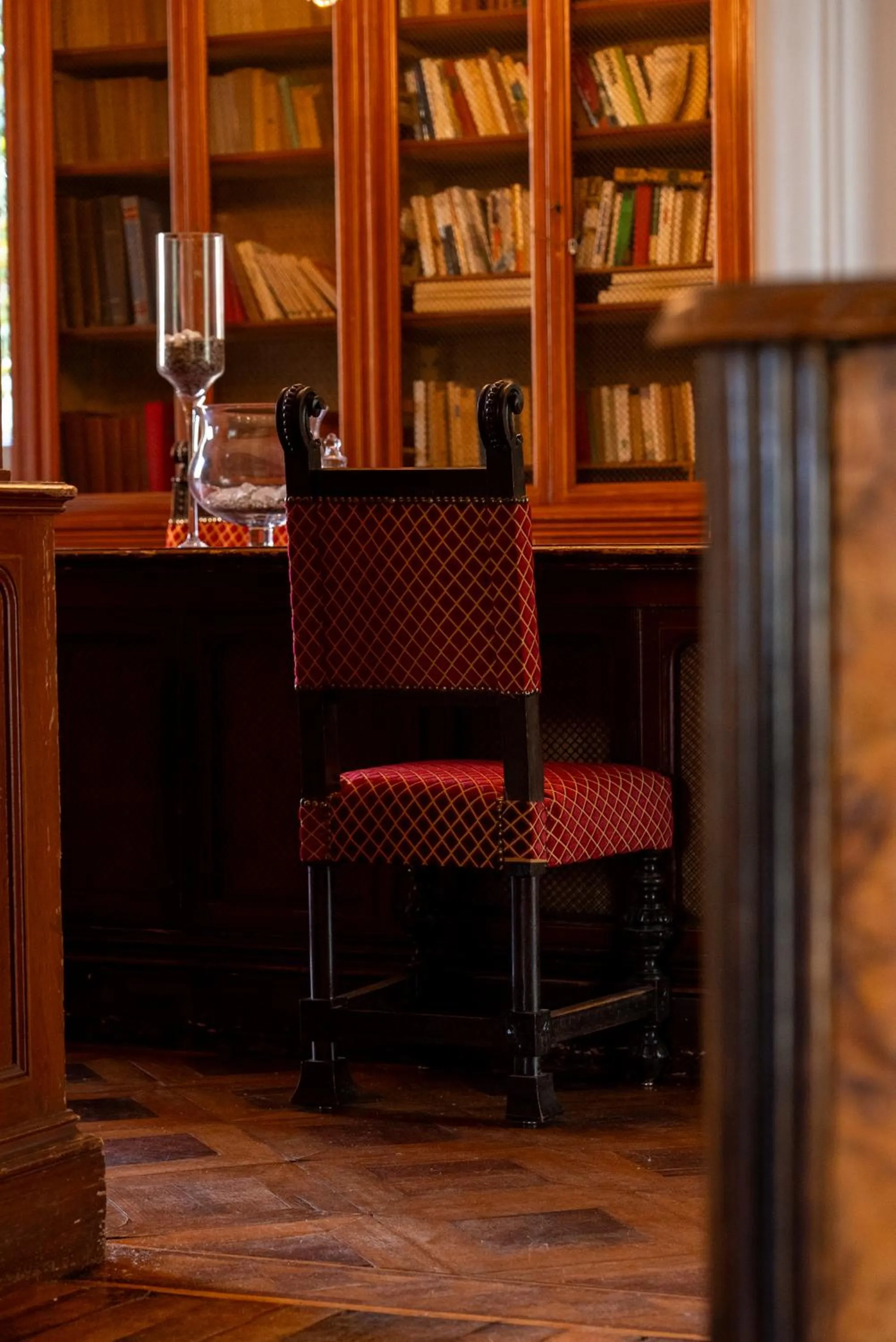 Library in Hotel Villa Borghi