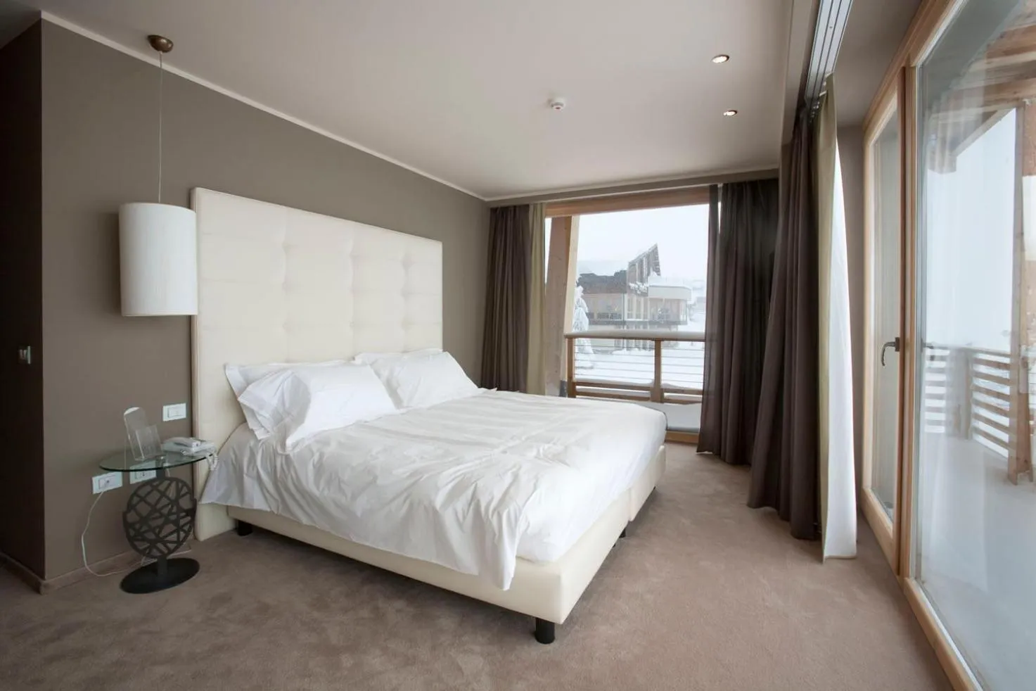 Bed in Grand Hotel Paradiso