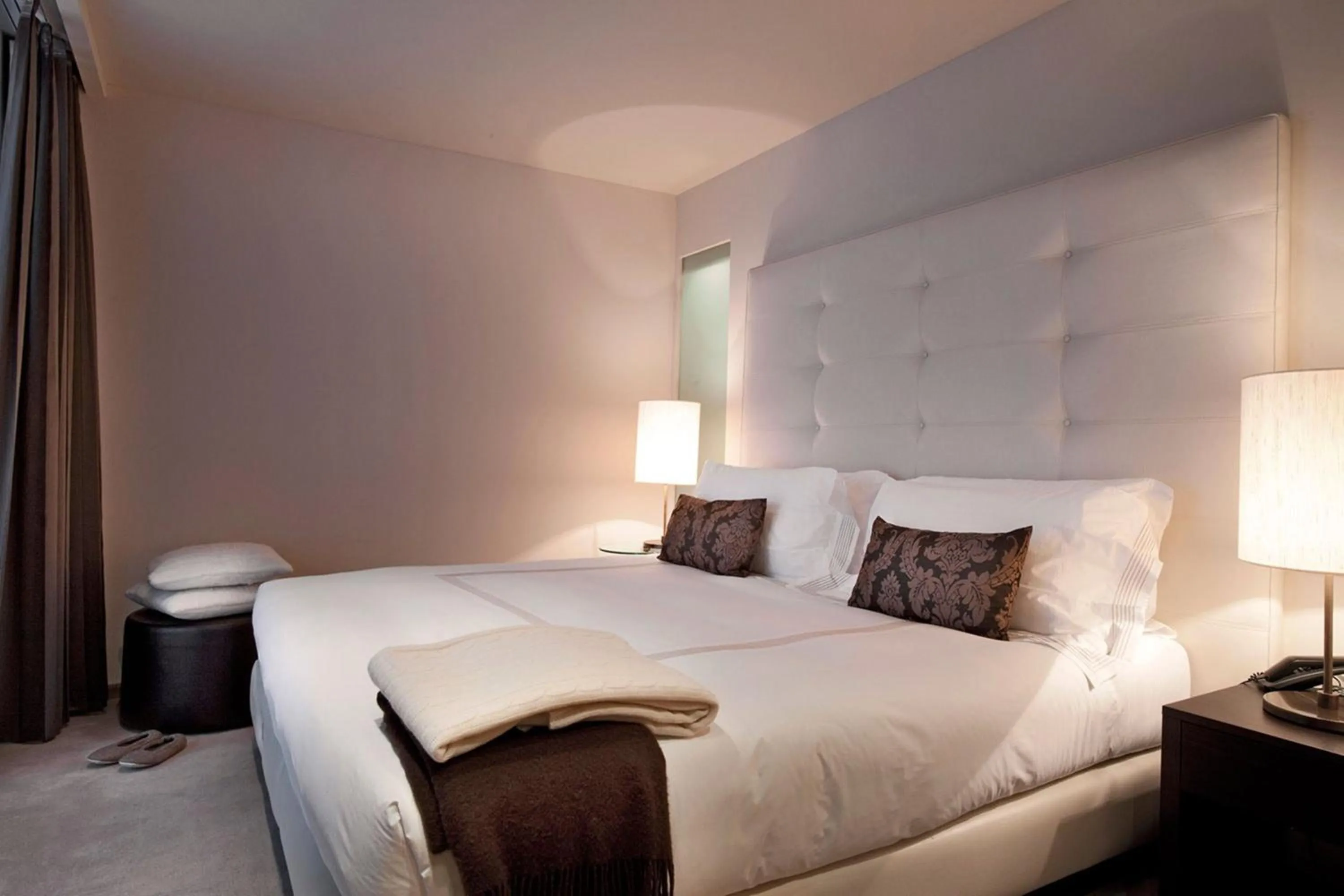 Bedroom, Bed in Grand Hotel Paradiso