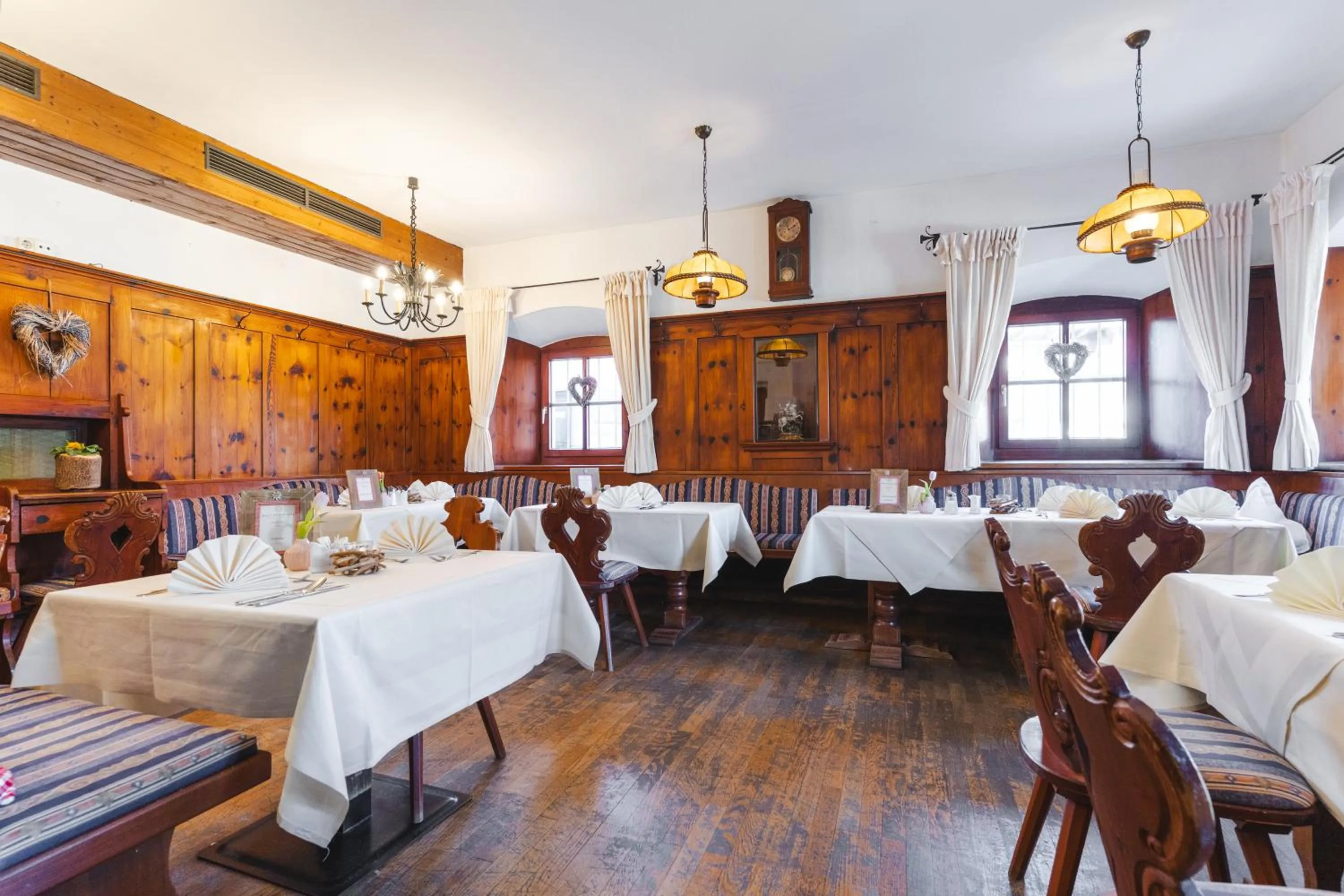 Restaurant/places to eat in Hotel Walchseer Hof