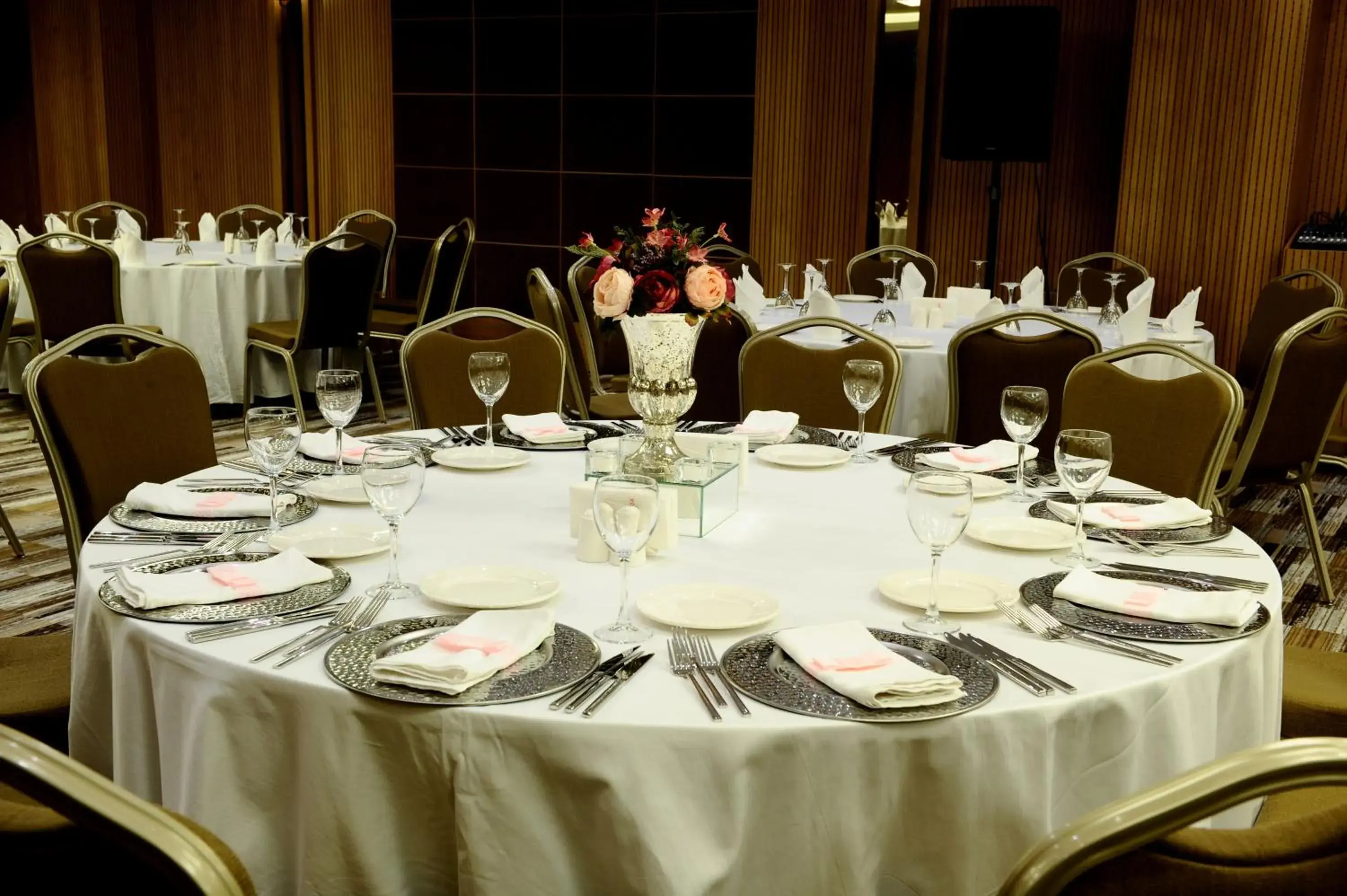 Restaurant/places to eat in Ramada By Wyndham Bursa Cekirge Thermal & Spa Restaurant/places to eat in Ramada By Wyndham Bursa Cekirge Thermal & Spa