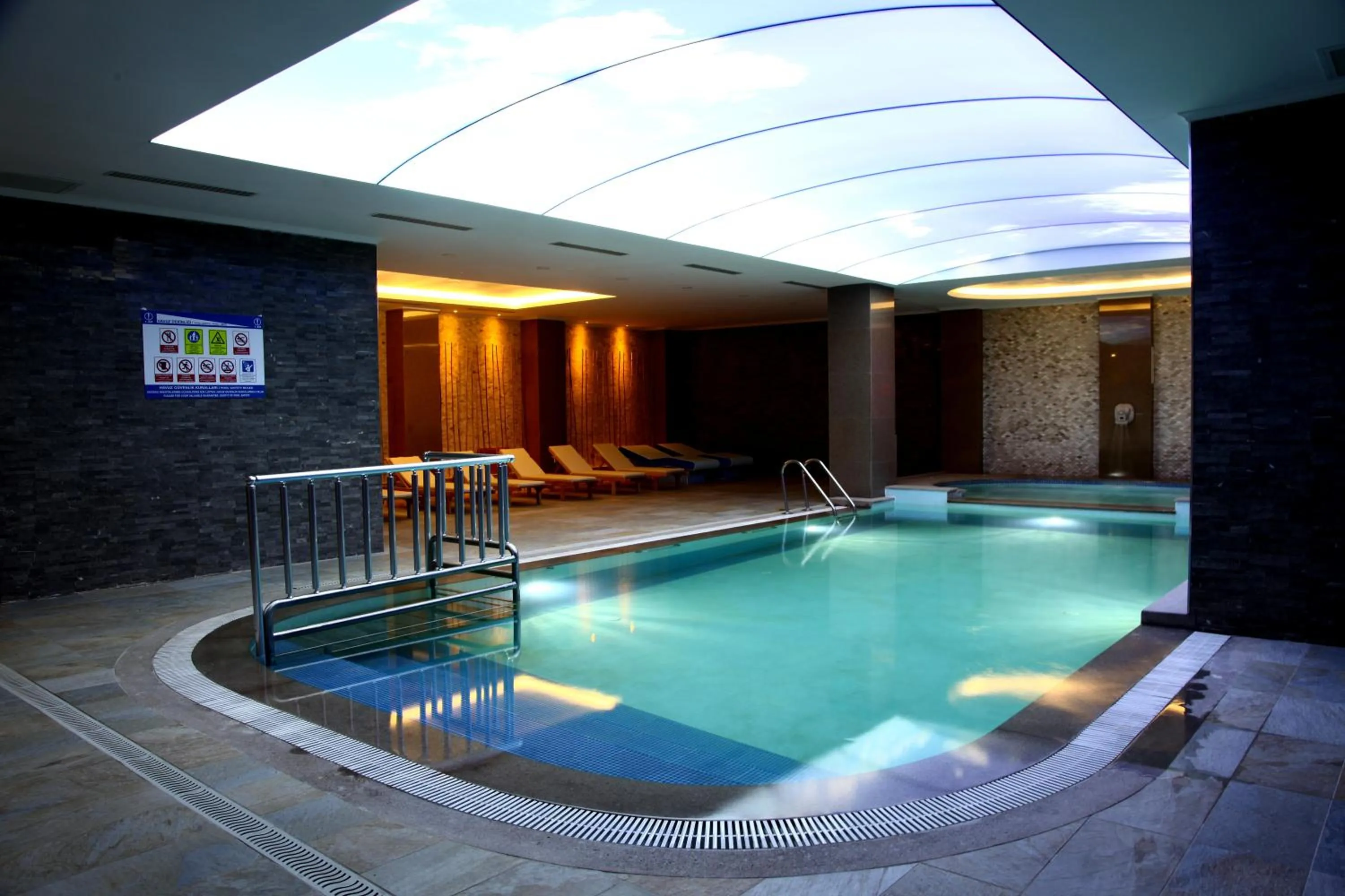 Hot Spring Bath in Ramada By Wyndham Bursa Cekirge Thermal & Spa