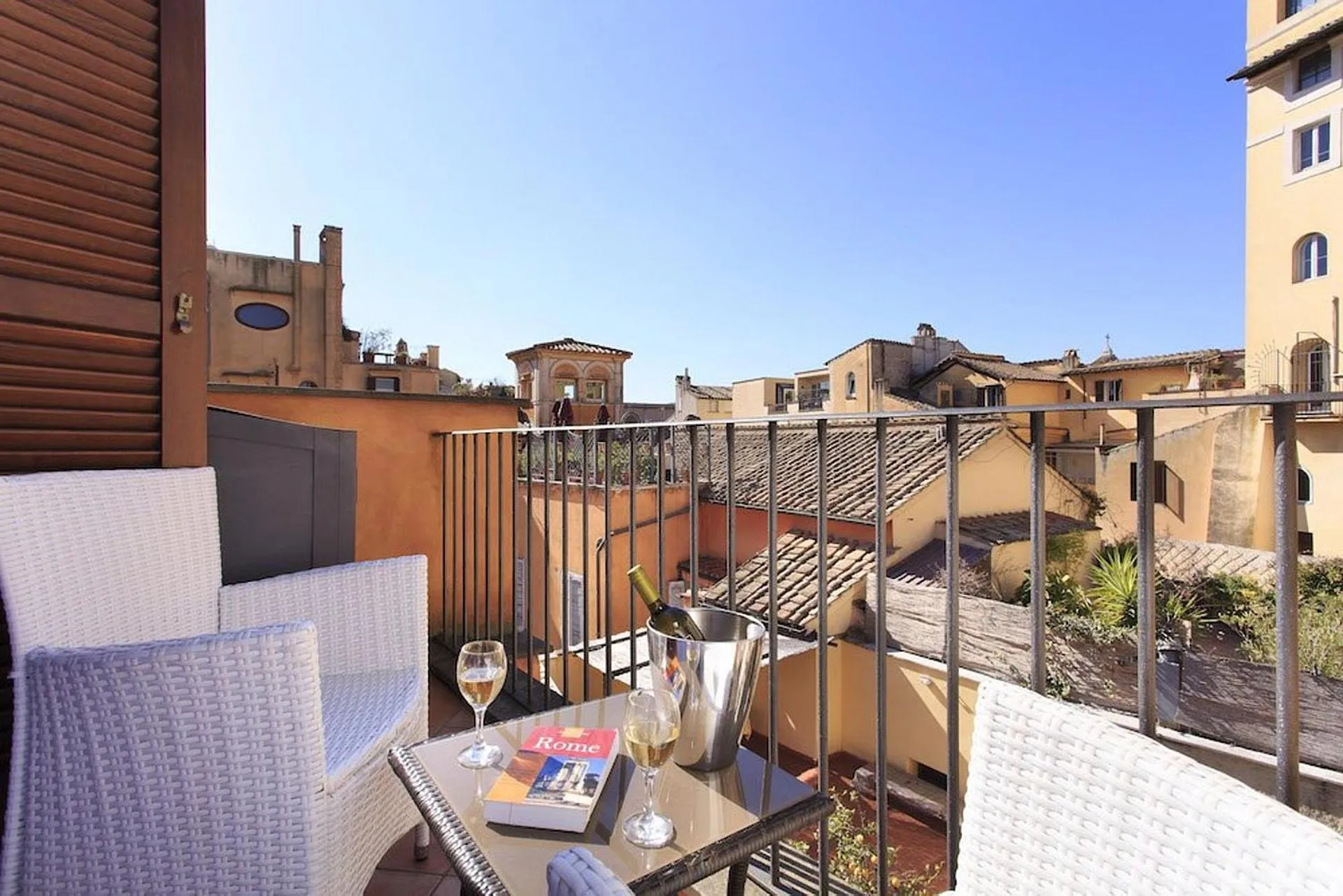 City view in Hotel Teatro Pace