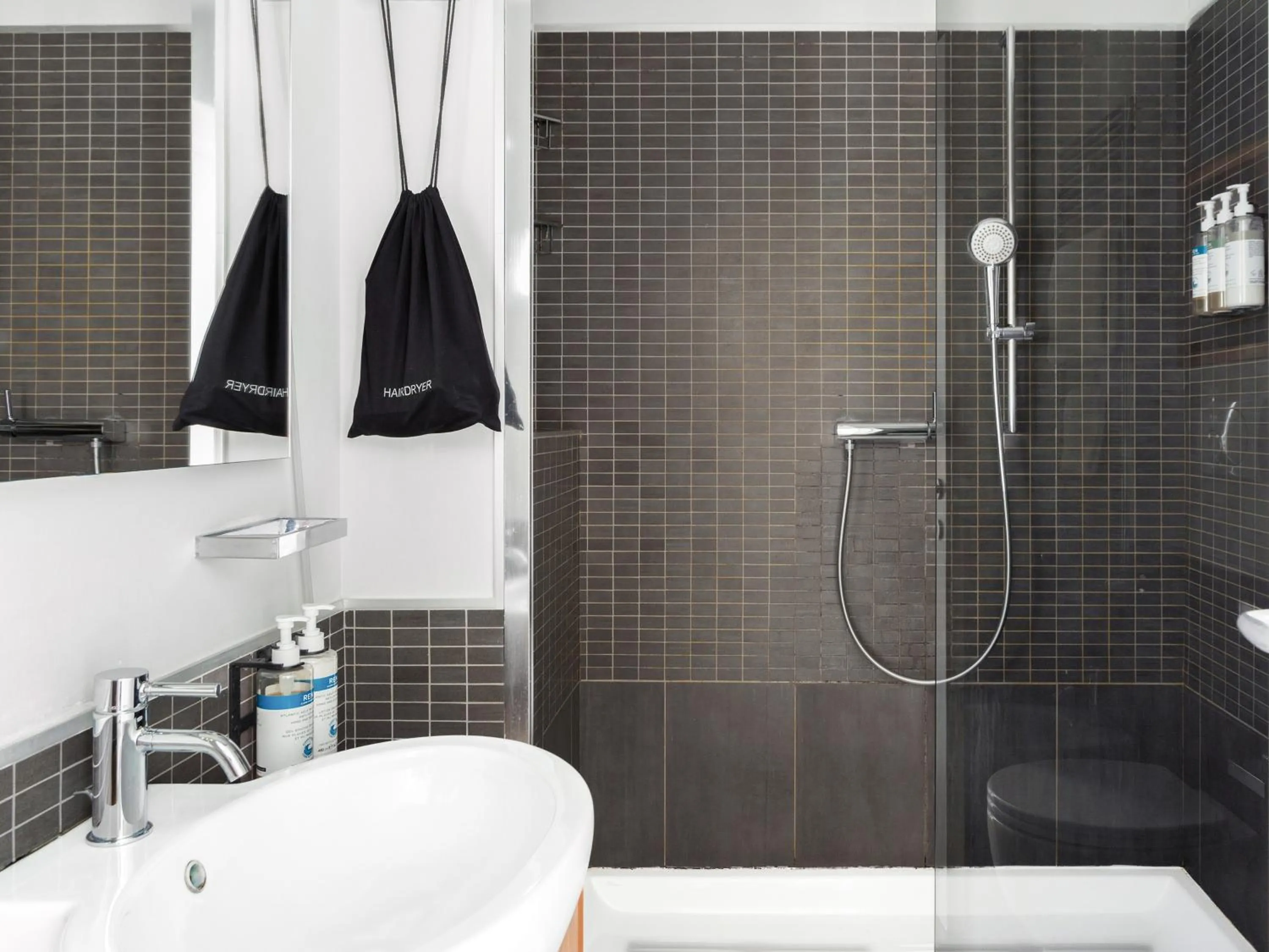 Bathroom in Numa Rome Vici