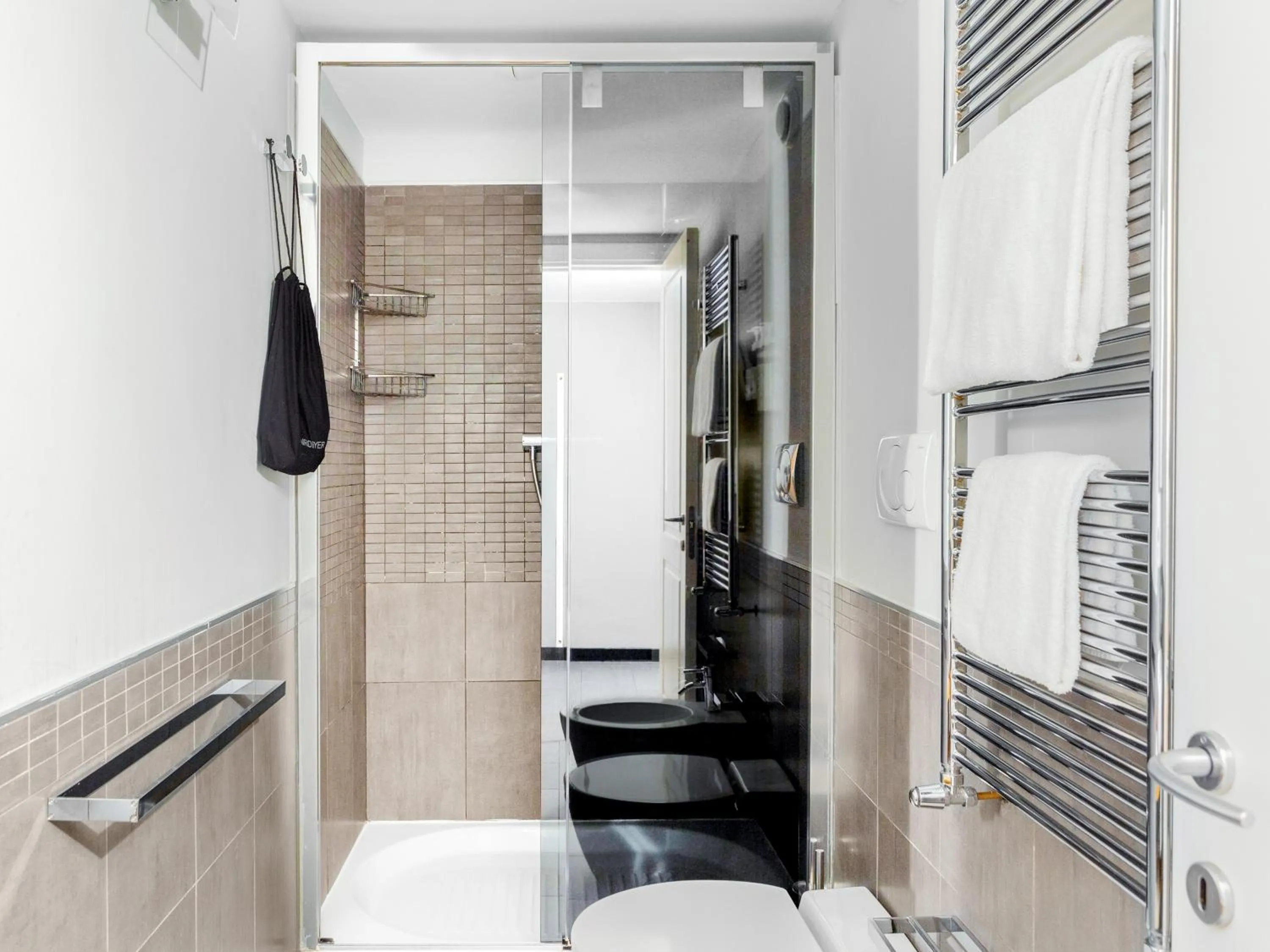 Bathroom in Numa Rome Vici