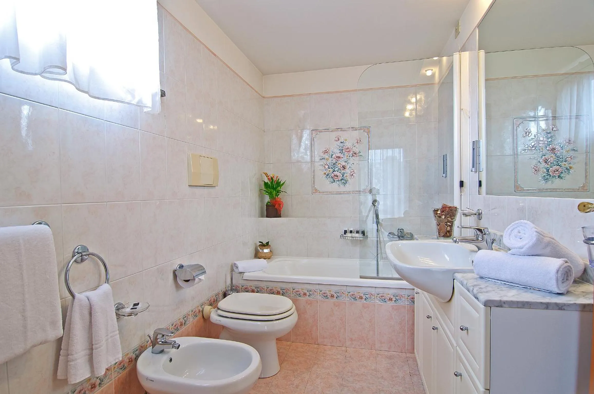 Bathroom in Residence I Triangoli