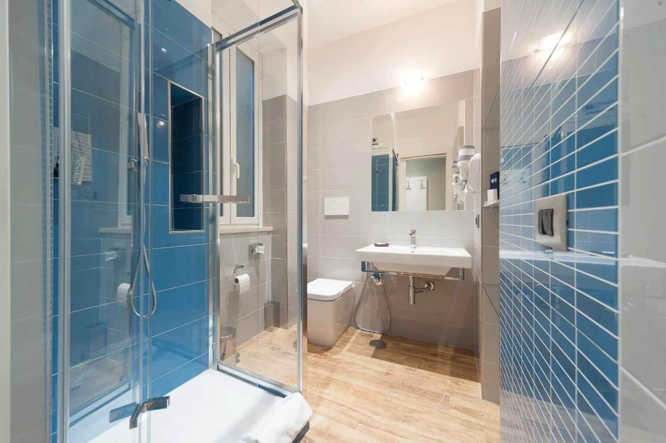 Bathroom in Trevi 41 Hotel