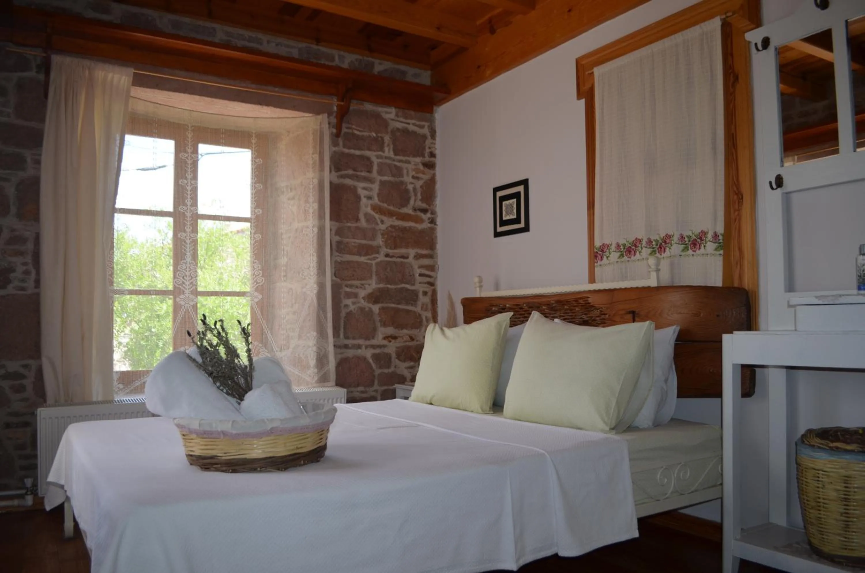 Photo of the whole room, Bed in Fragrante Hotel - Adult Only (+13)