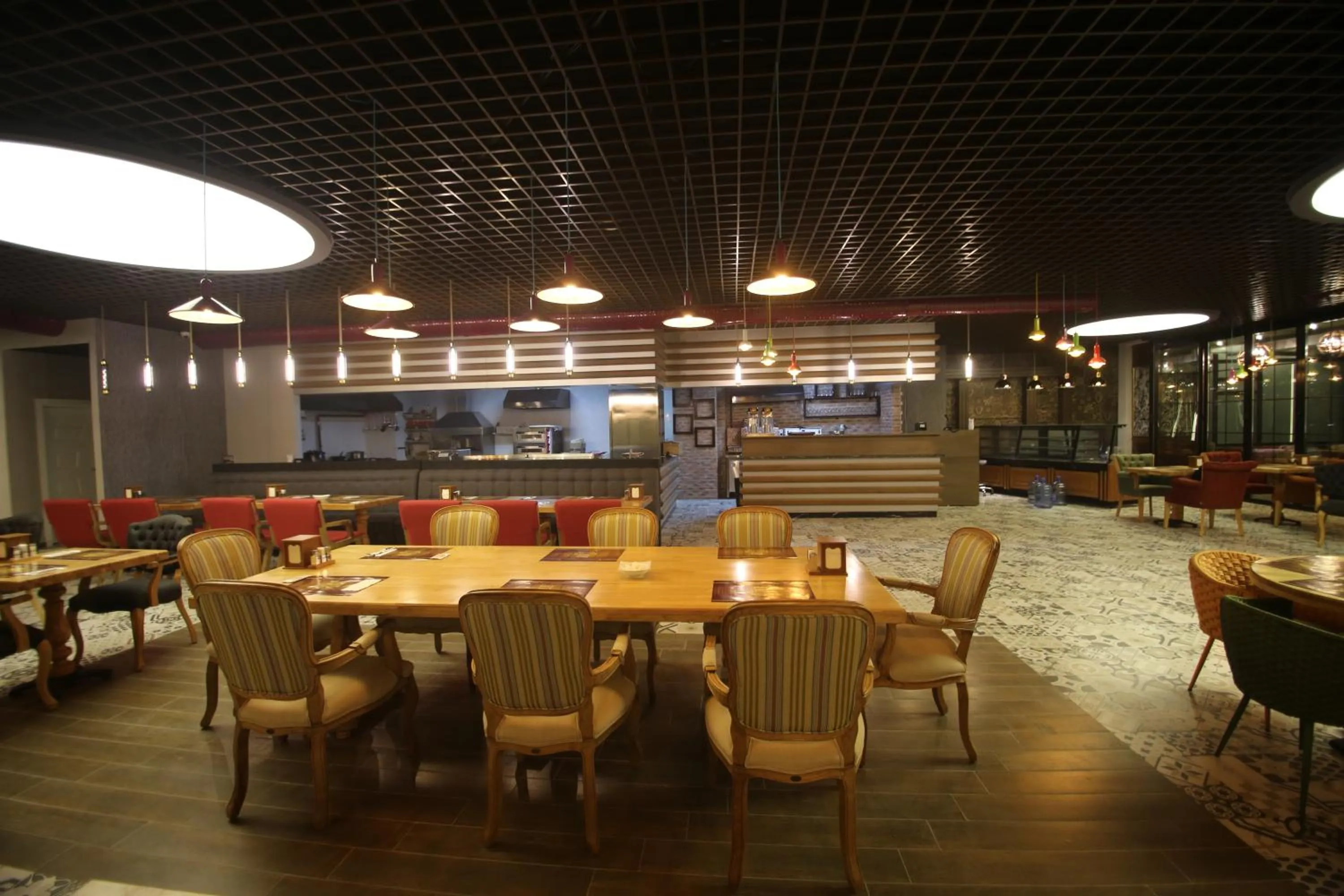 Restaurant/places to eat in The Corner Hotel