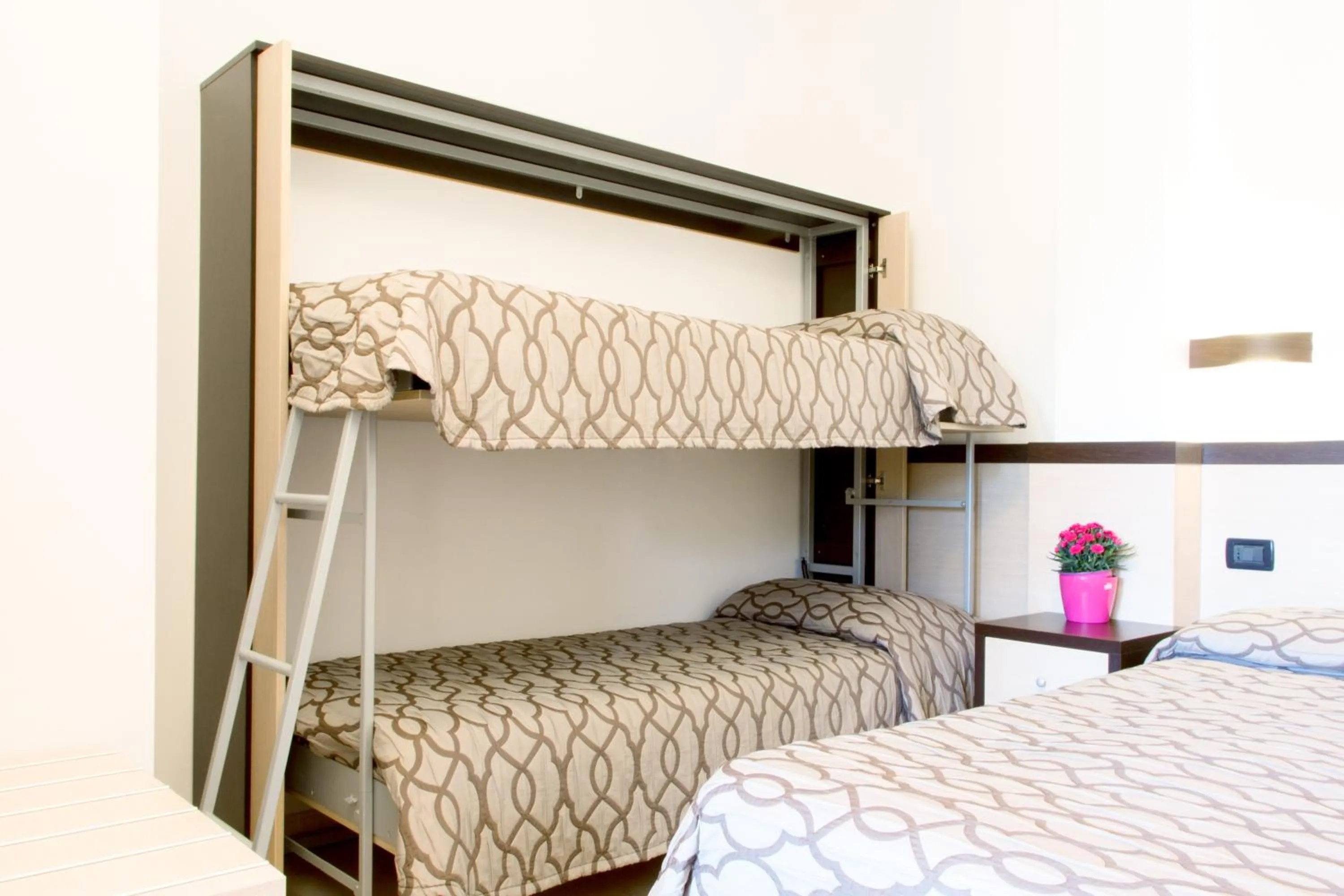bunk bed, Bed in Albergo Il Giardino