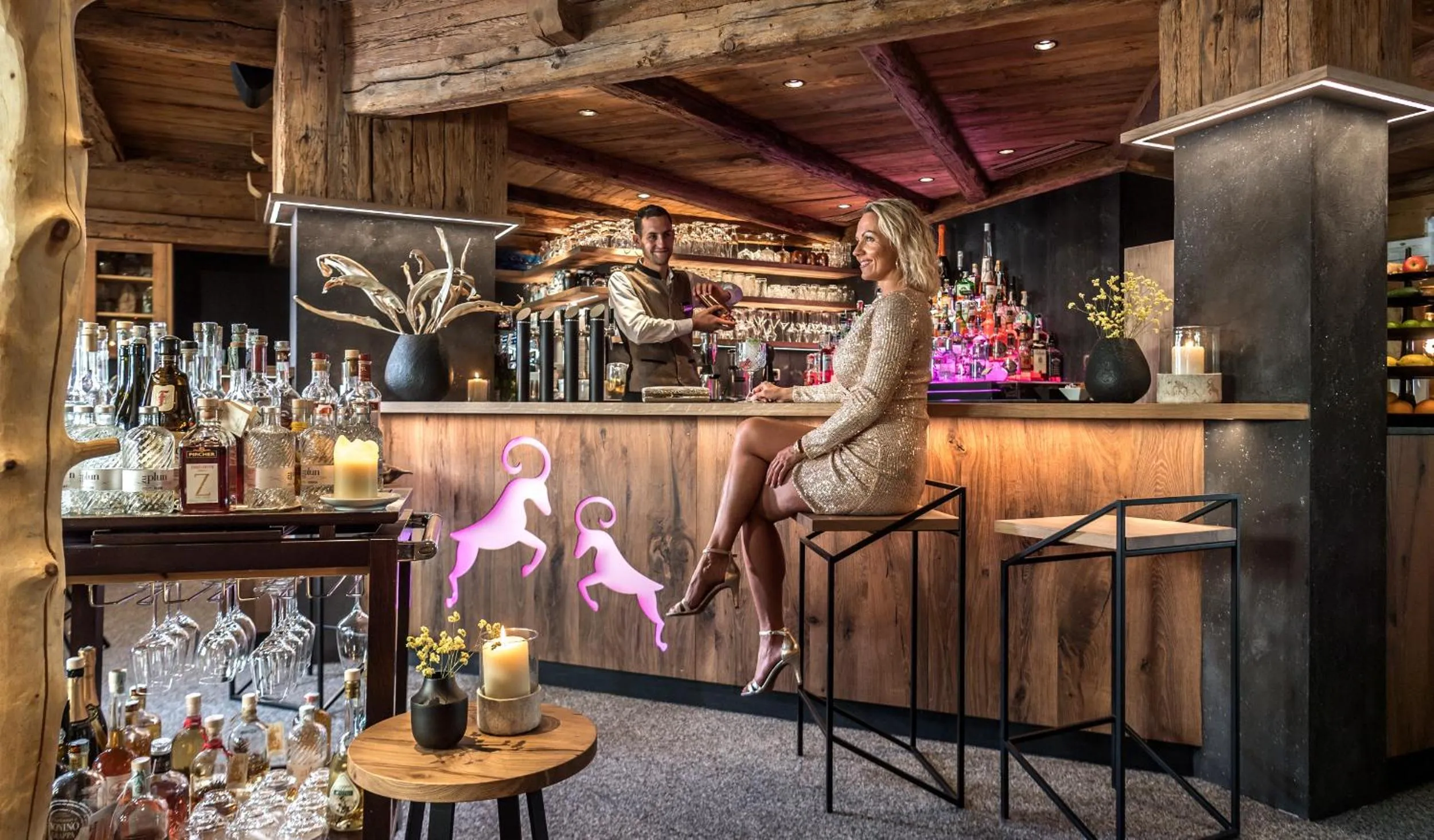 Lounge or bar in ABINEA Dolomiti Romantic SPA