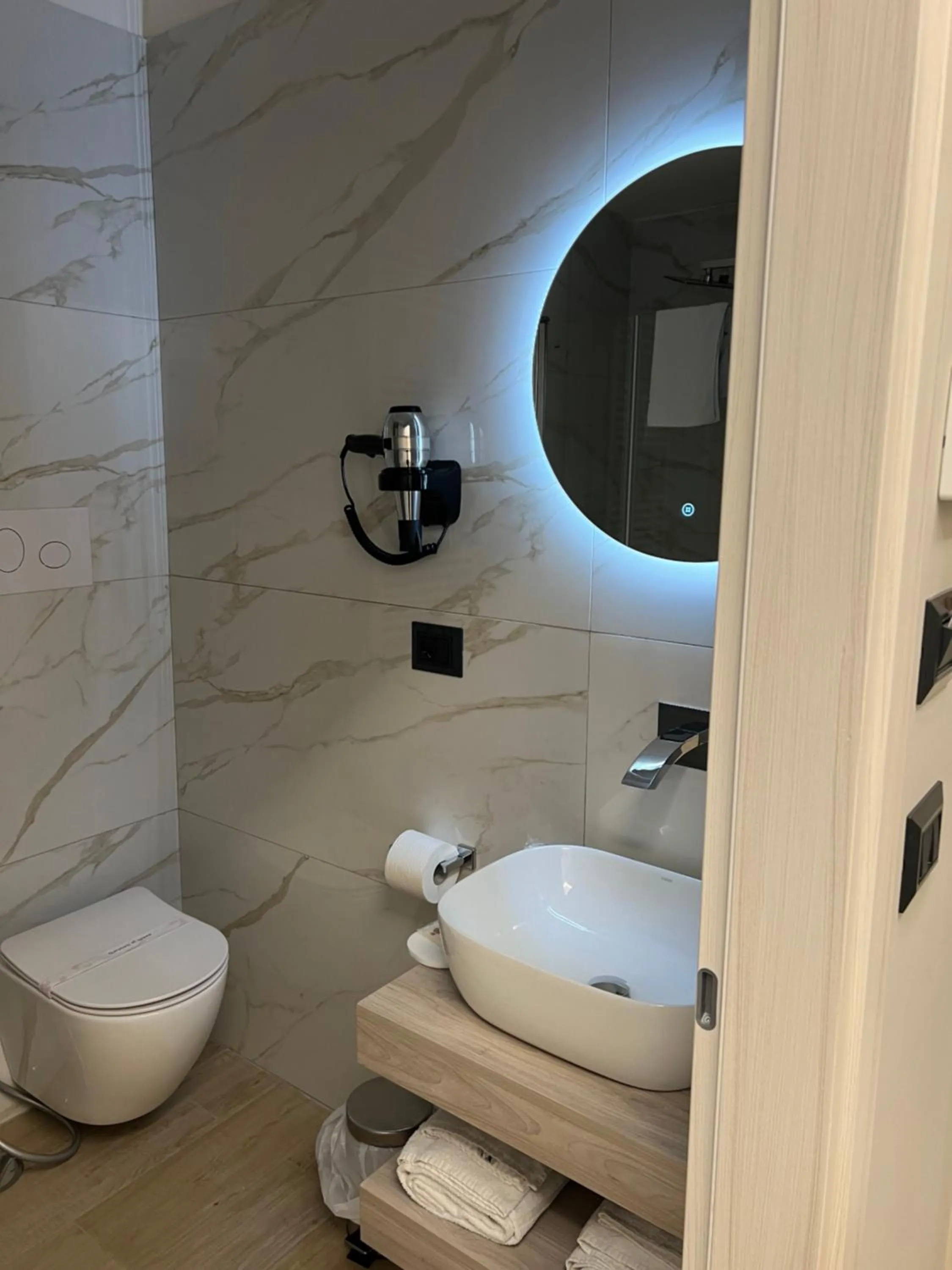 Relais Piazza Del Plebiscito B&B