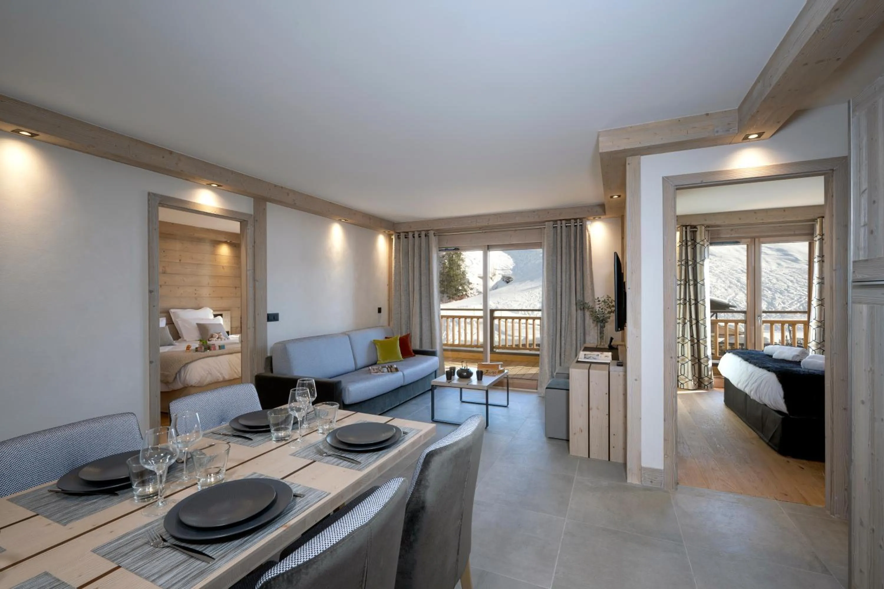 Kitchen or kitchenette in MGM Hôtels & Résidences - Résidence Le Roc Des Tours