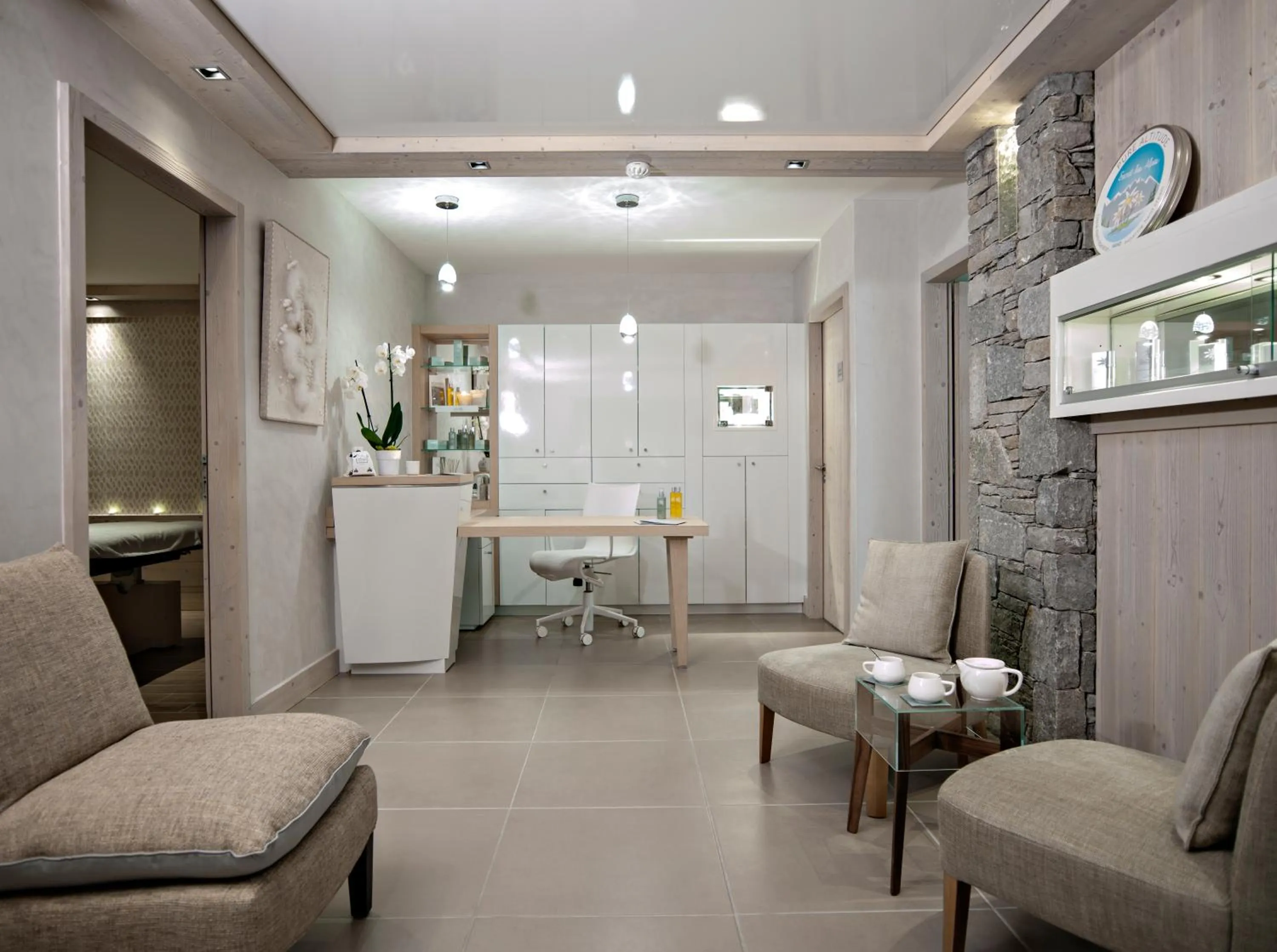 Spa and wellness centre/facilities in MGM Hôtels & Résidences - Résidence Le Roc Des Tours