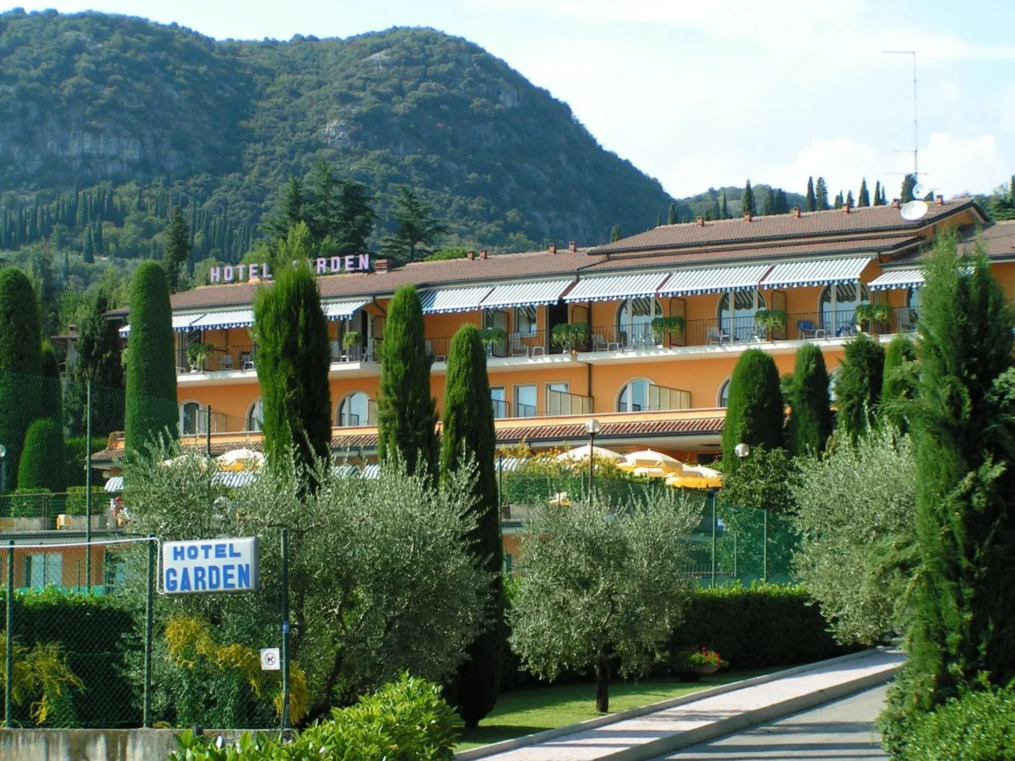 Property Building in Hotel Garden