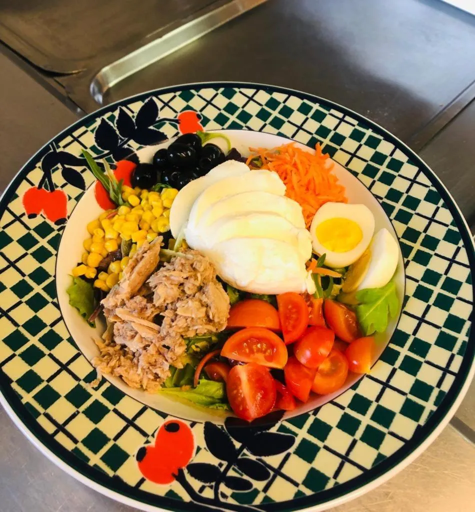 Food and drinks in Hotel Garden