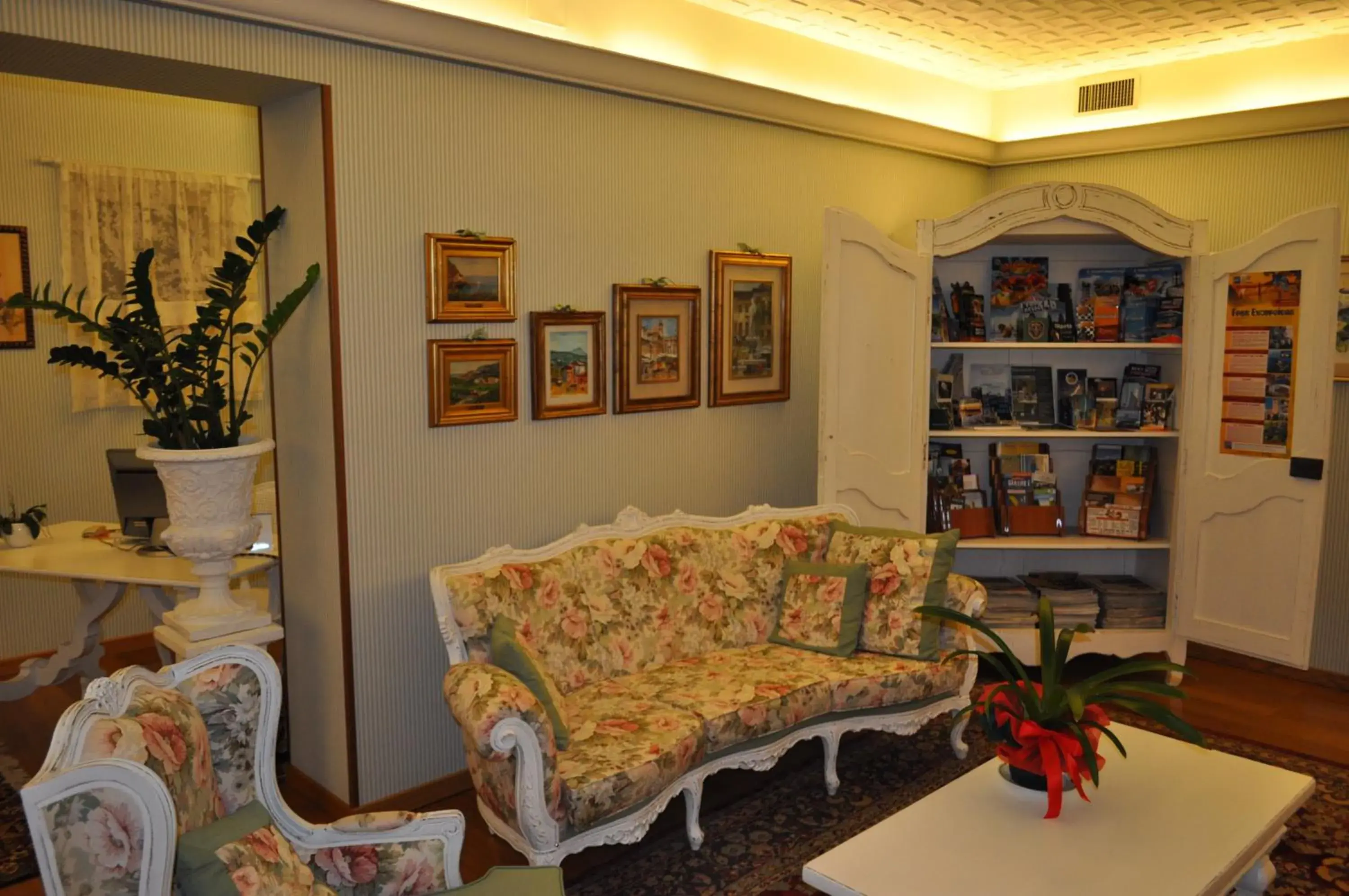 Lobby or reception, Seating Area in Hotel Garden