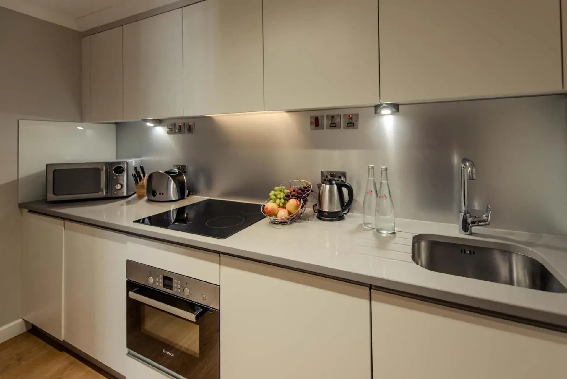 One-Bedroom Apartment in PREMIER SUITES Reading One-Bedroom Apartment in PREMIER SUITES Reading