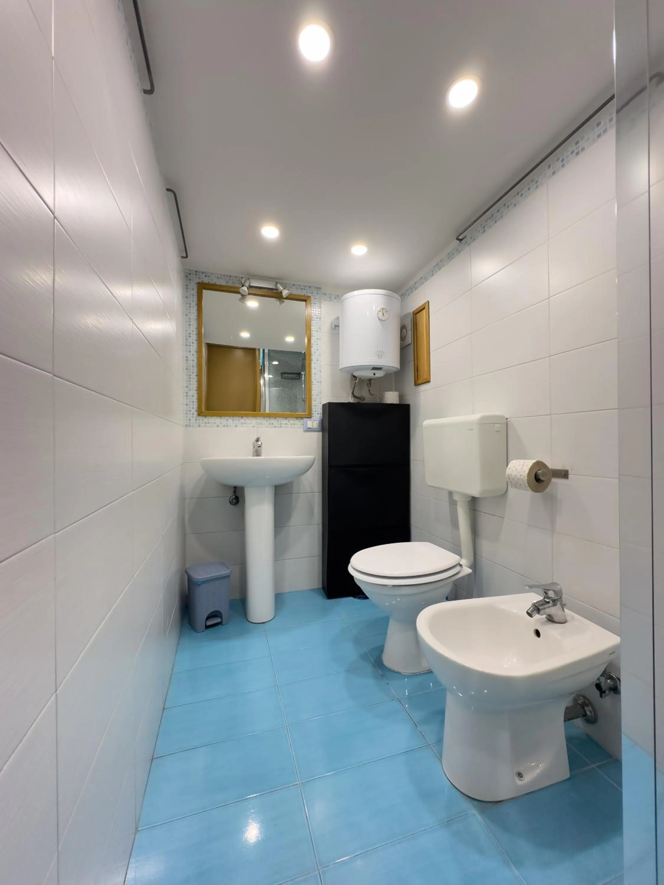 Shower in Ale & Tizy House