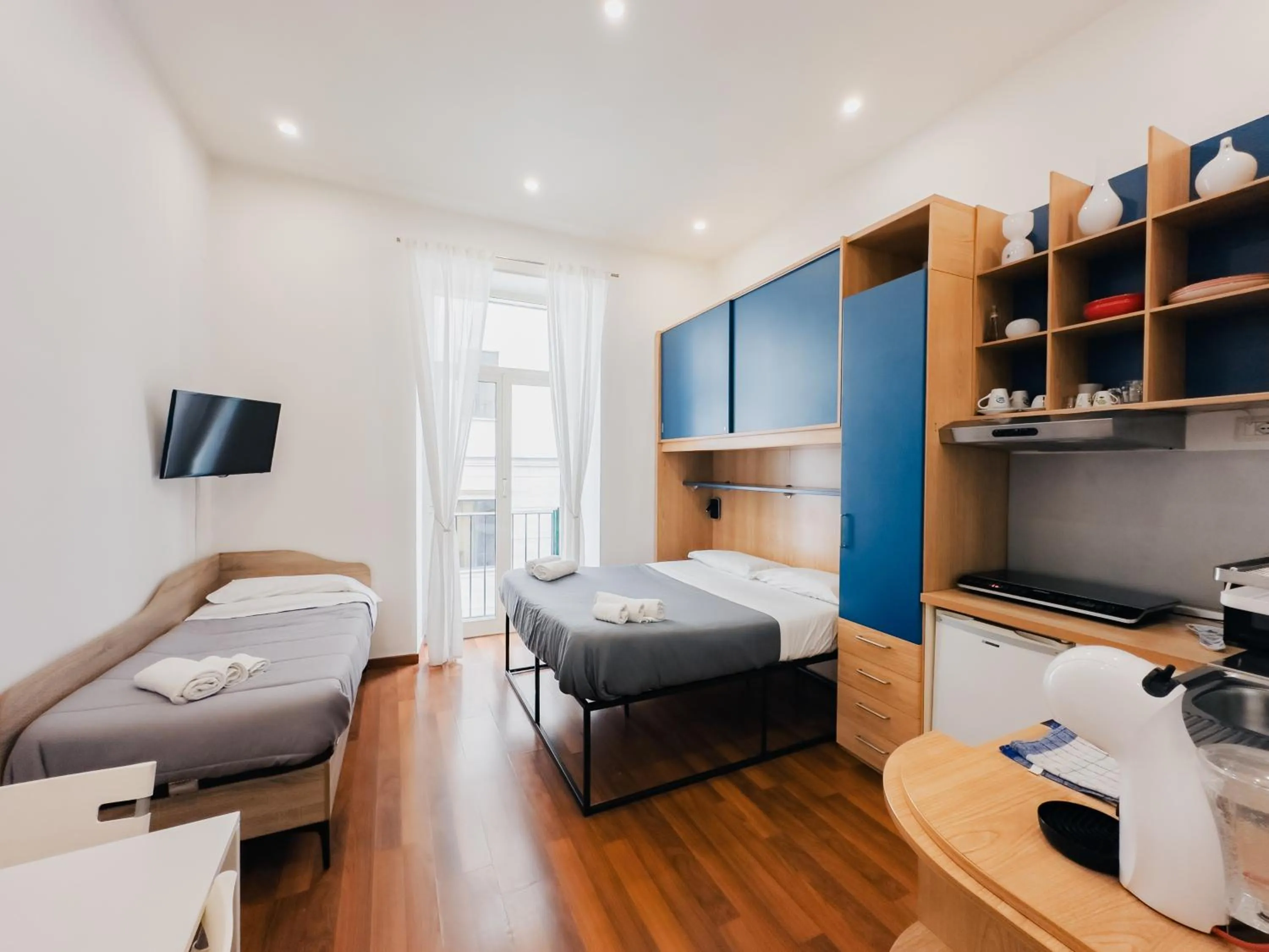 Photo of the whole room, Bed in Ale & Tizy House