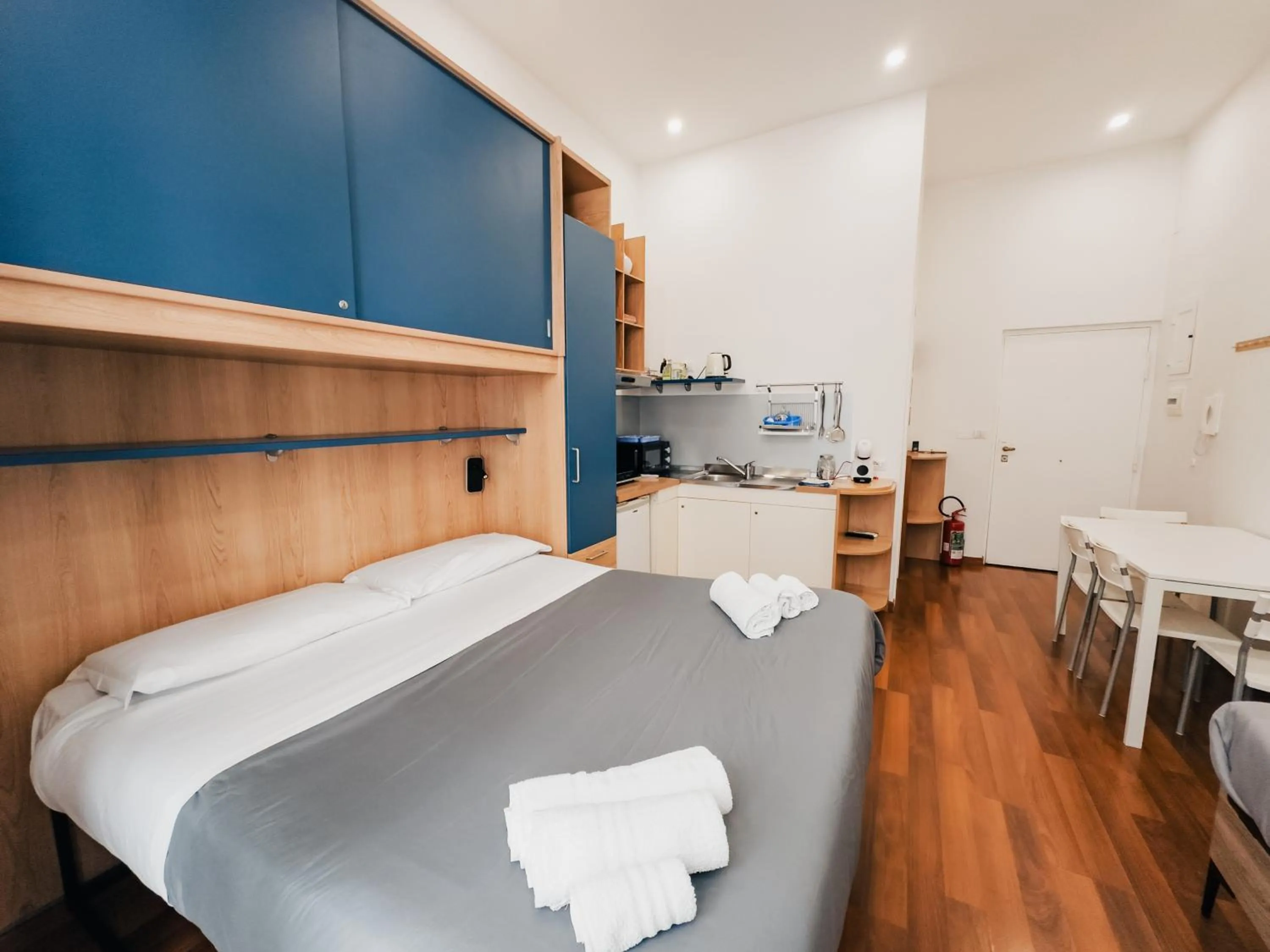 Kitchen or kitchenette, Bed in Ale & Tizy House