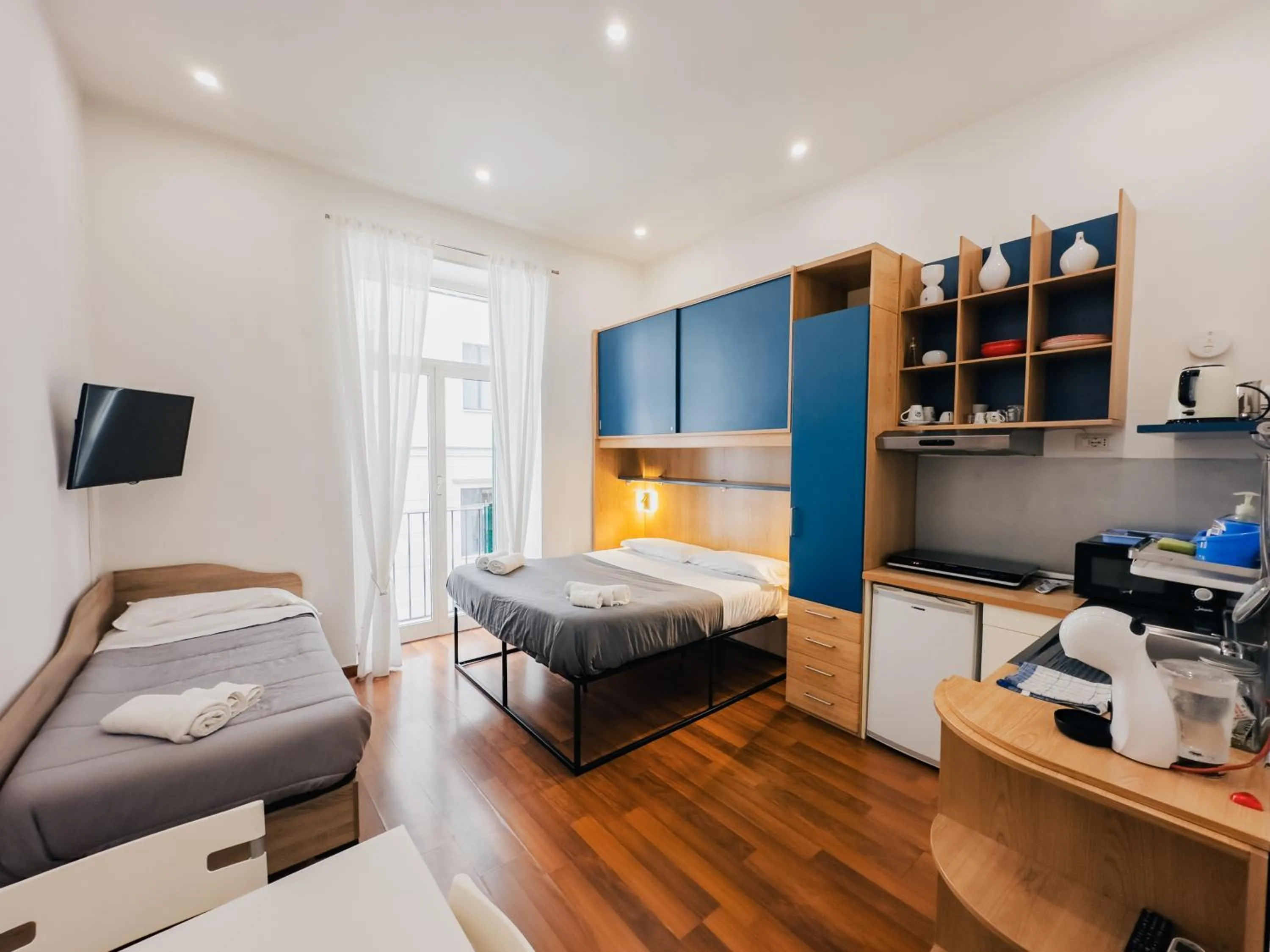 Photo of the whole room, Bed in Ale & Tizy House