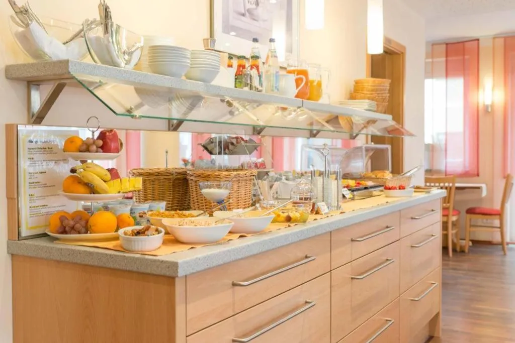 Breakfast in Hotel Peterhof