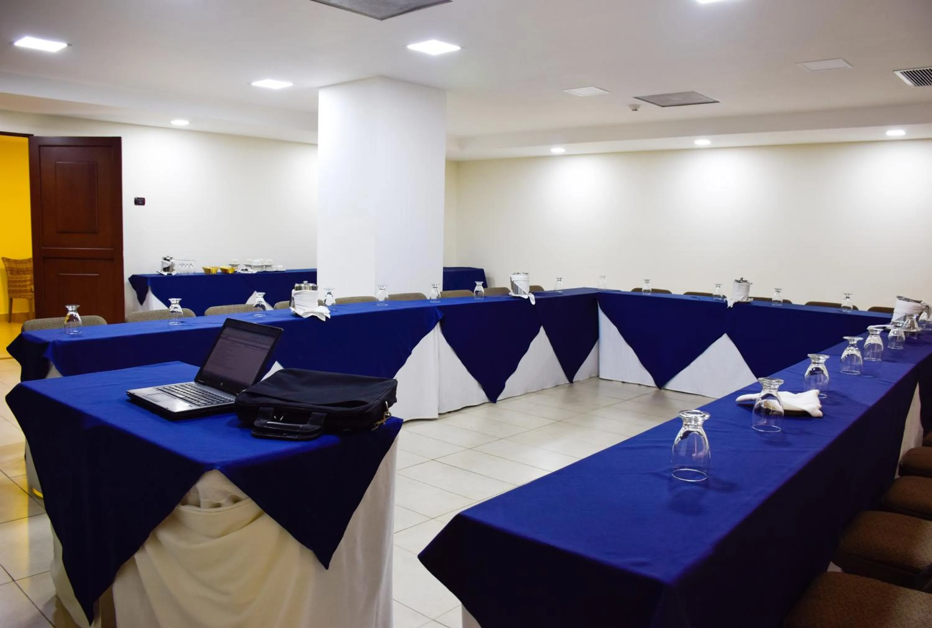 Banquet/Function facilities in Hotel Gardenia Inn