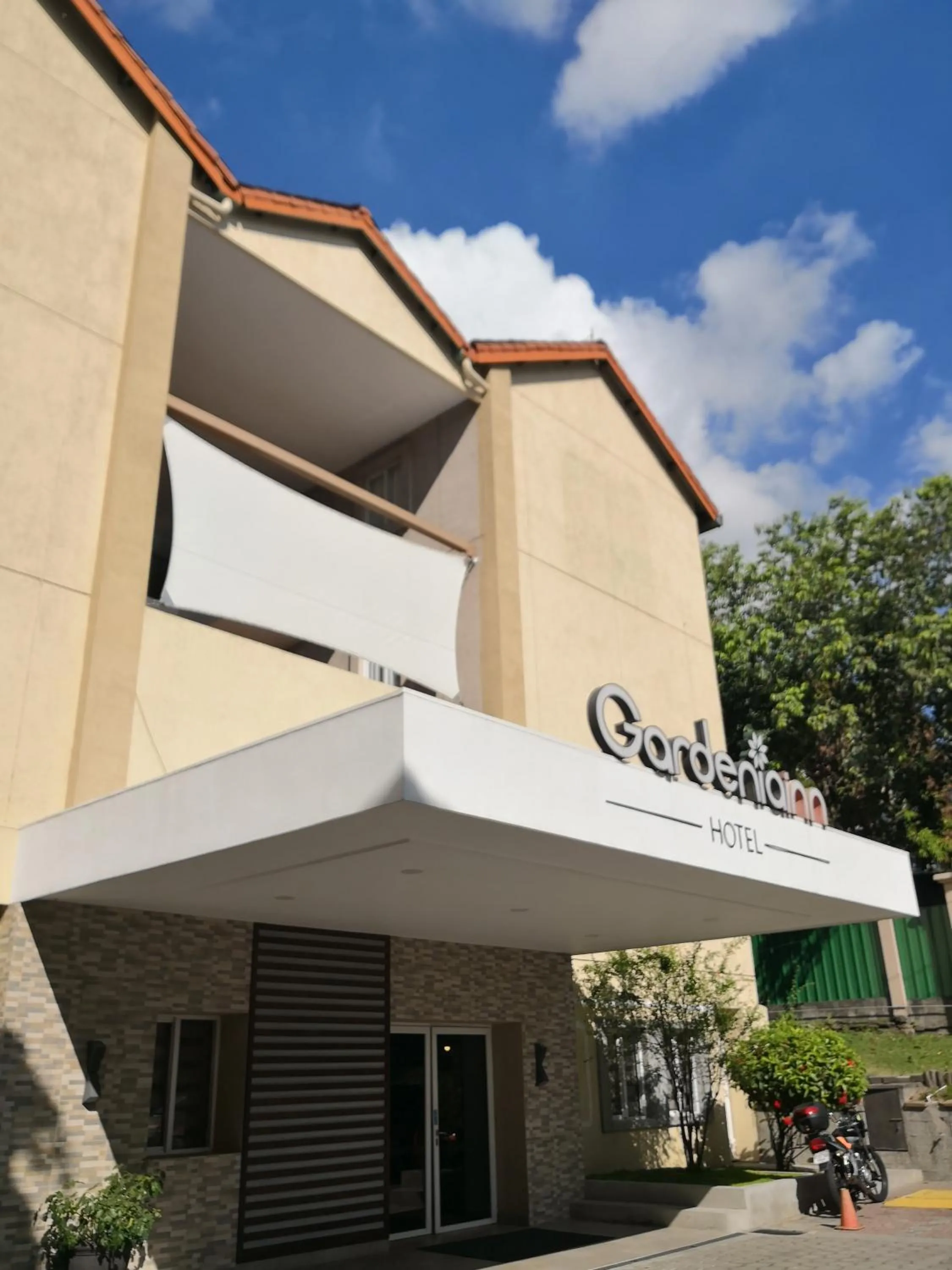 Property building in Hotel Gardenia Inn