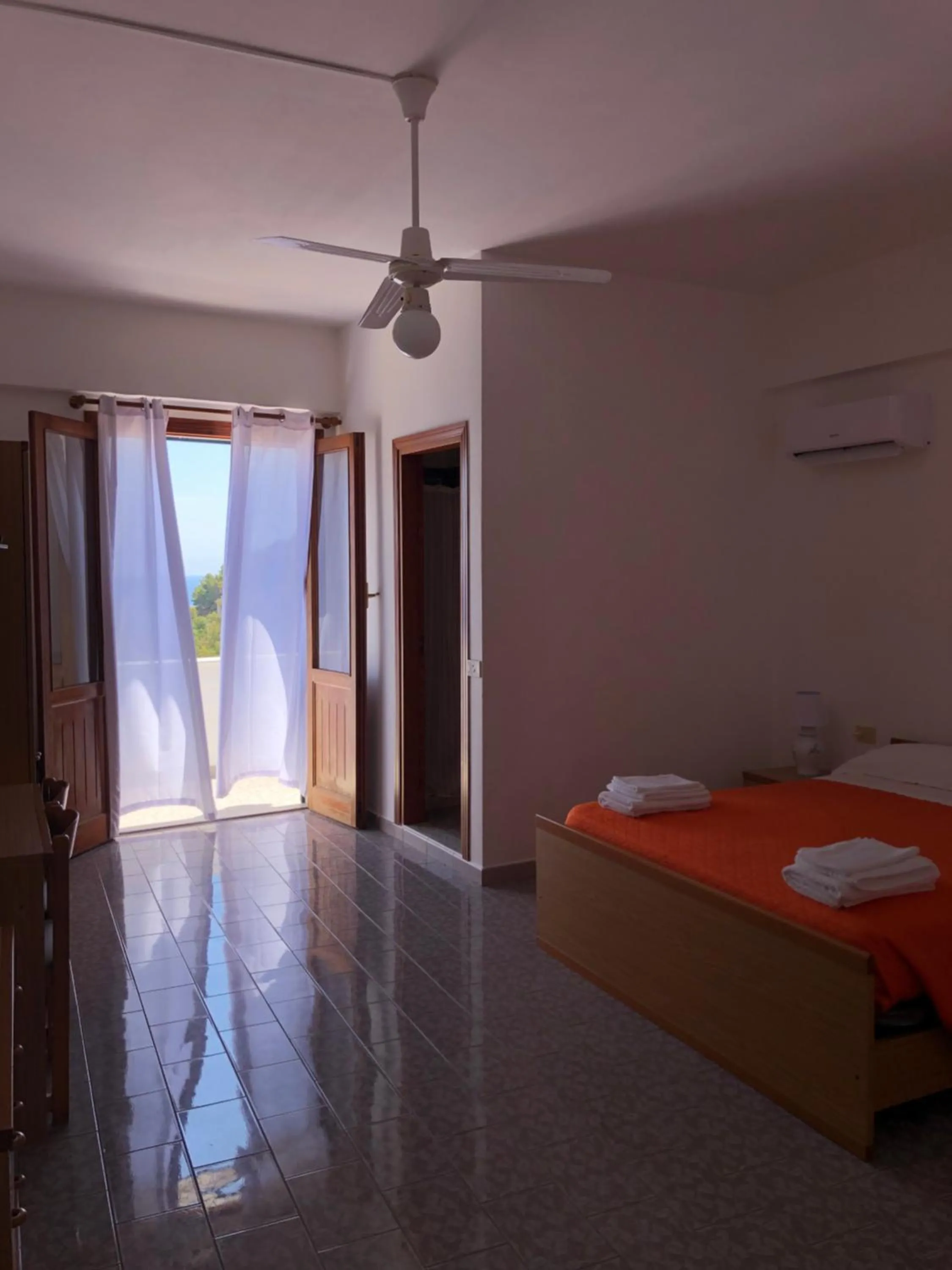 Bed in Hotel Ariston