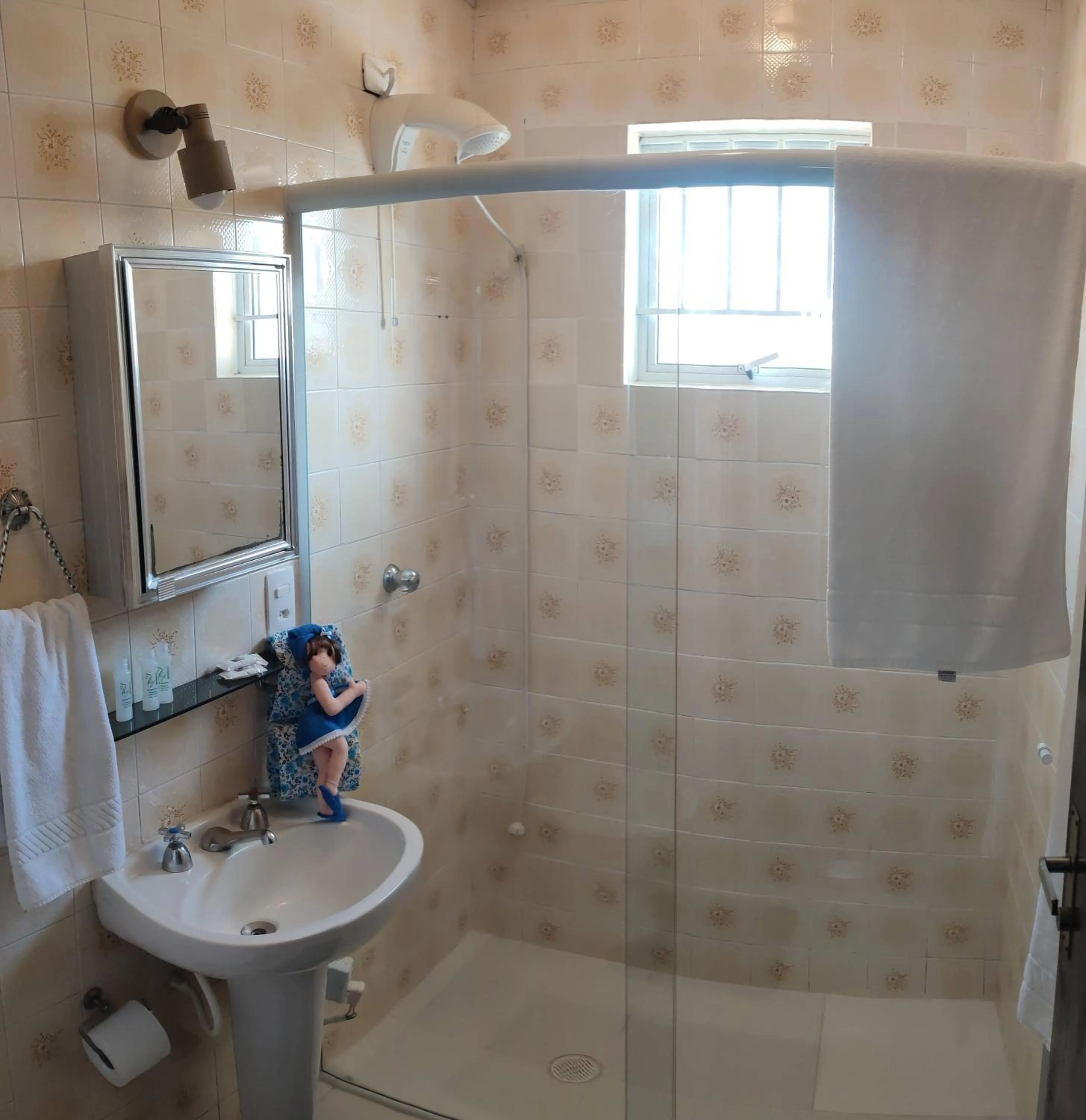 Shower in Casa anexa no Alto do Capivari