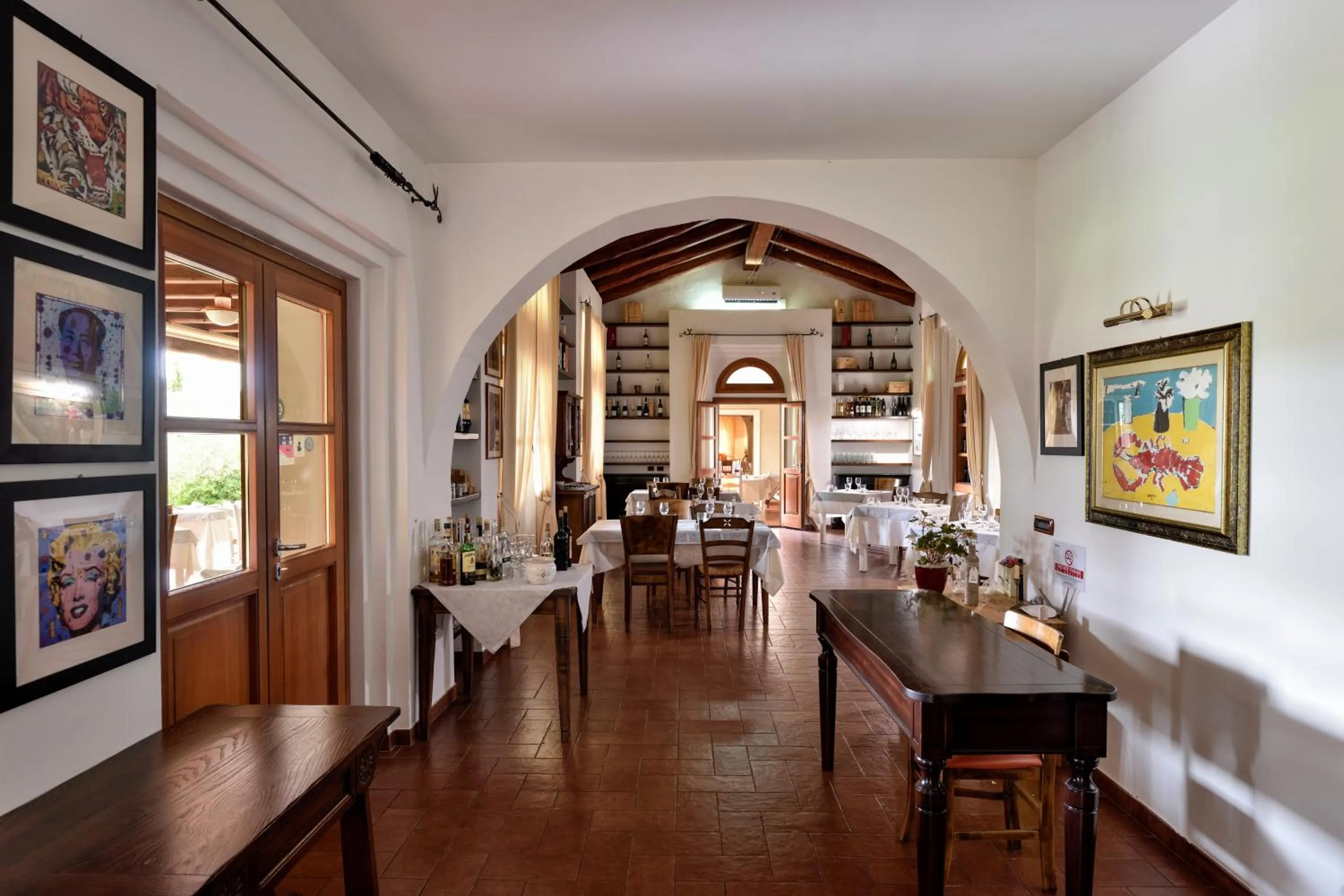 Restaurant/places to eat in Hotel Abba & Murta