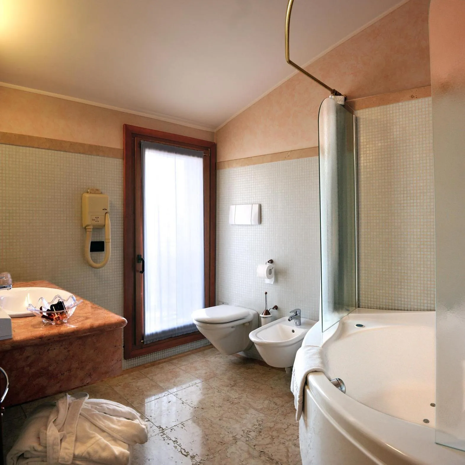 Bathroom in Hotel Contà Taste The Experience