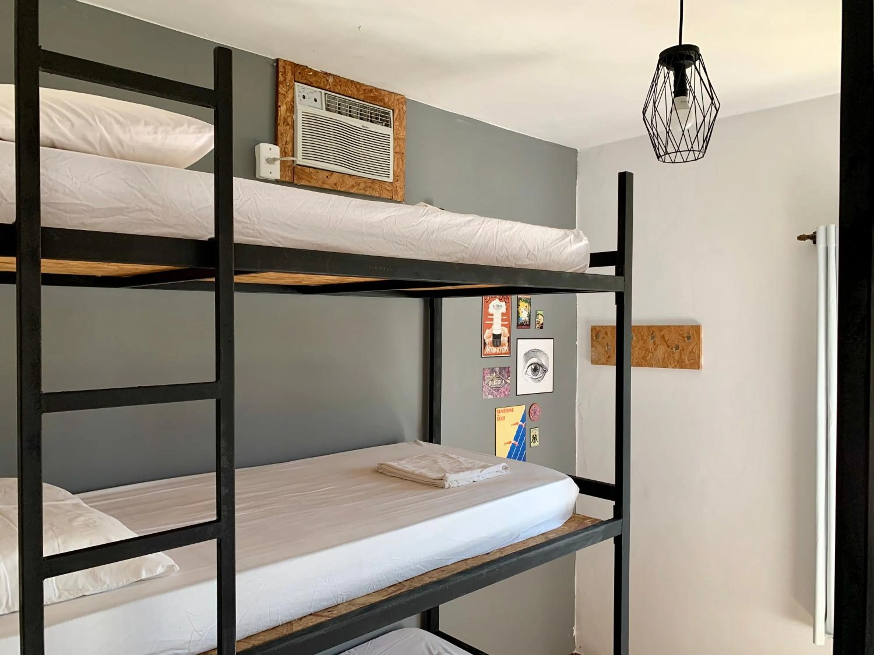 Bedroom, Bed in A Coroa Hostel & Pousada