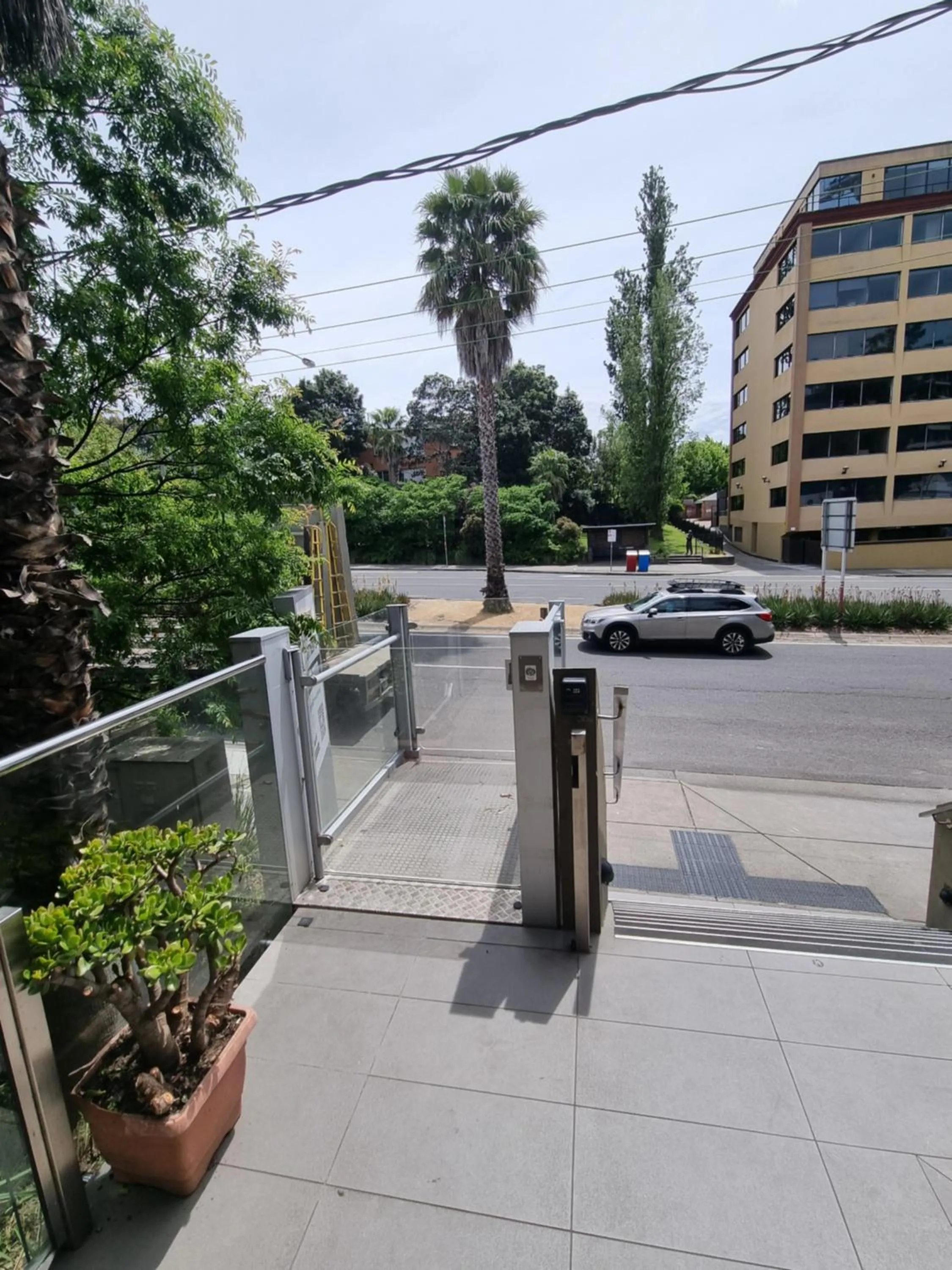 Street view in Melbourne ViVo