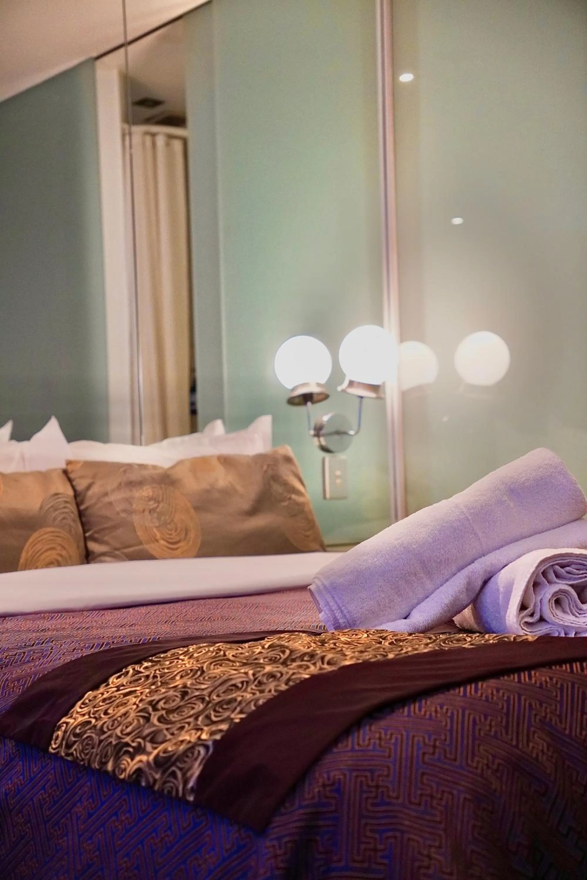 Bed in Melbourne ViVo