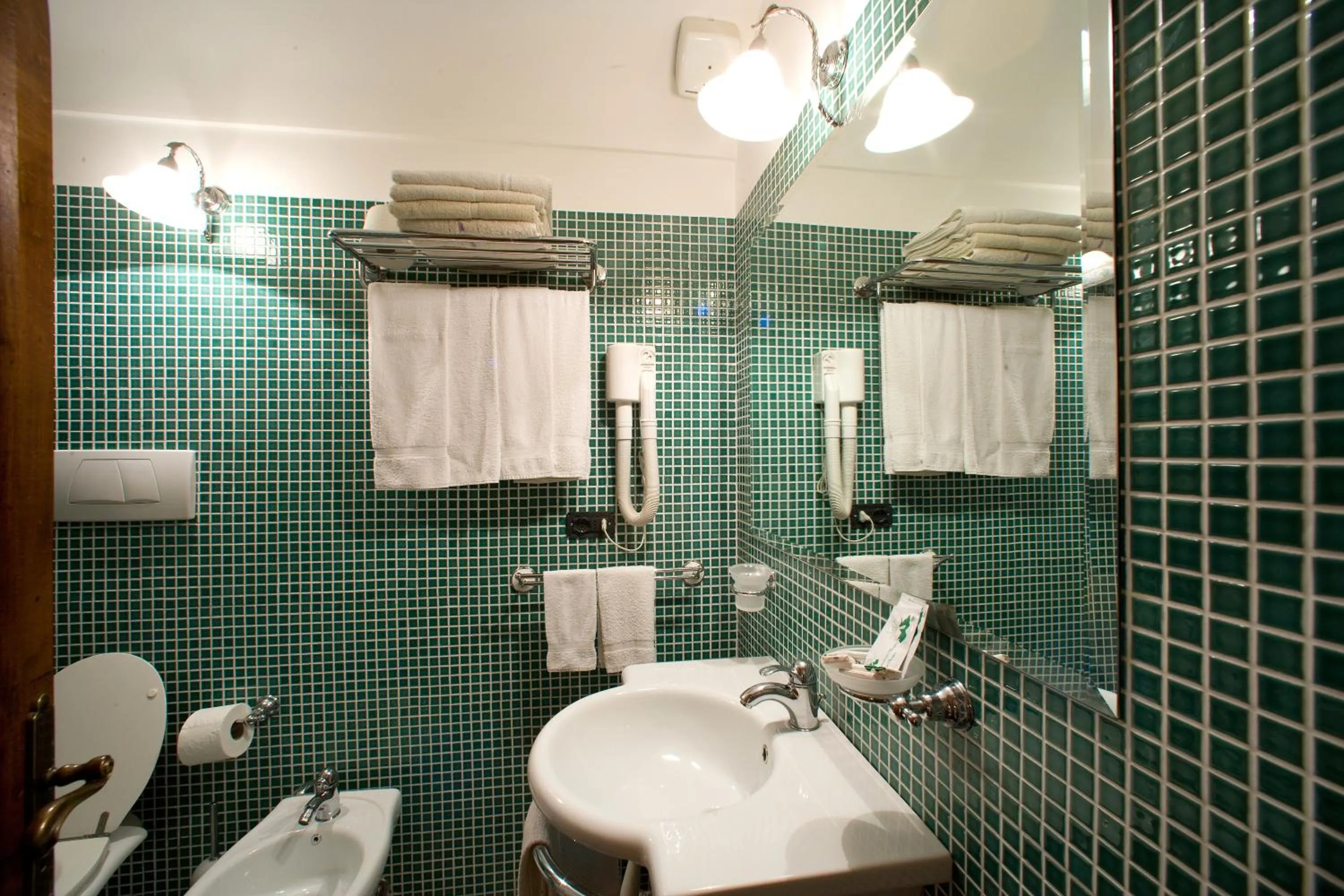 Toilet in La Caravella di Positano - Relais, Beach & Residences