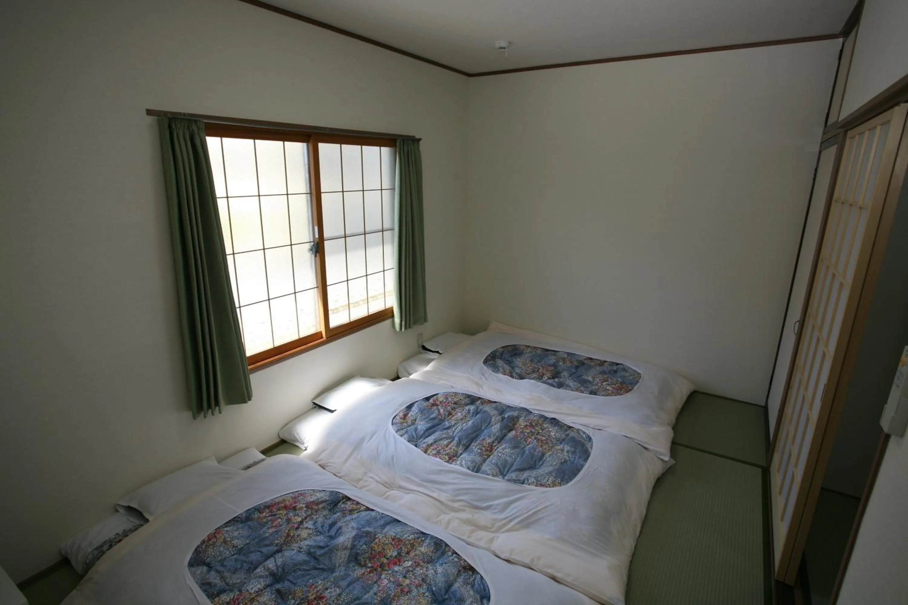 Bed in Fujiyama Base