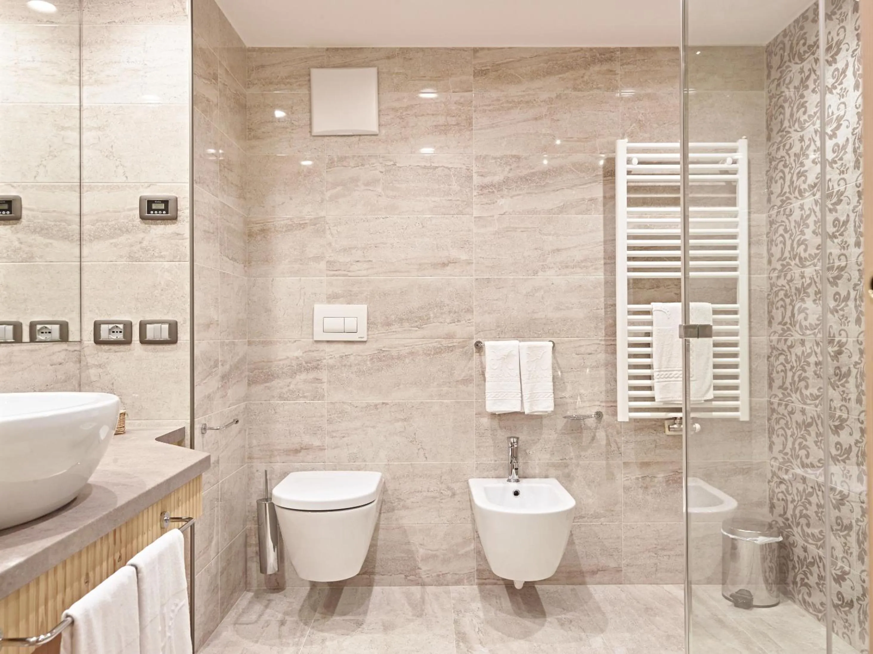 Bathroom in Cerana Relax Hotel